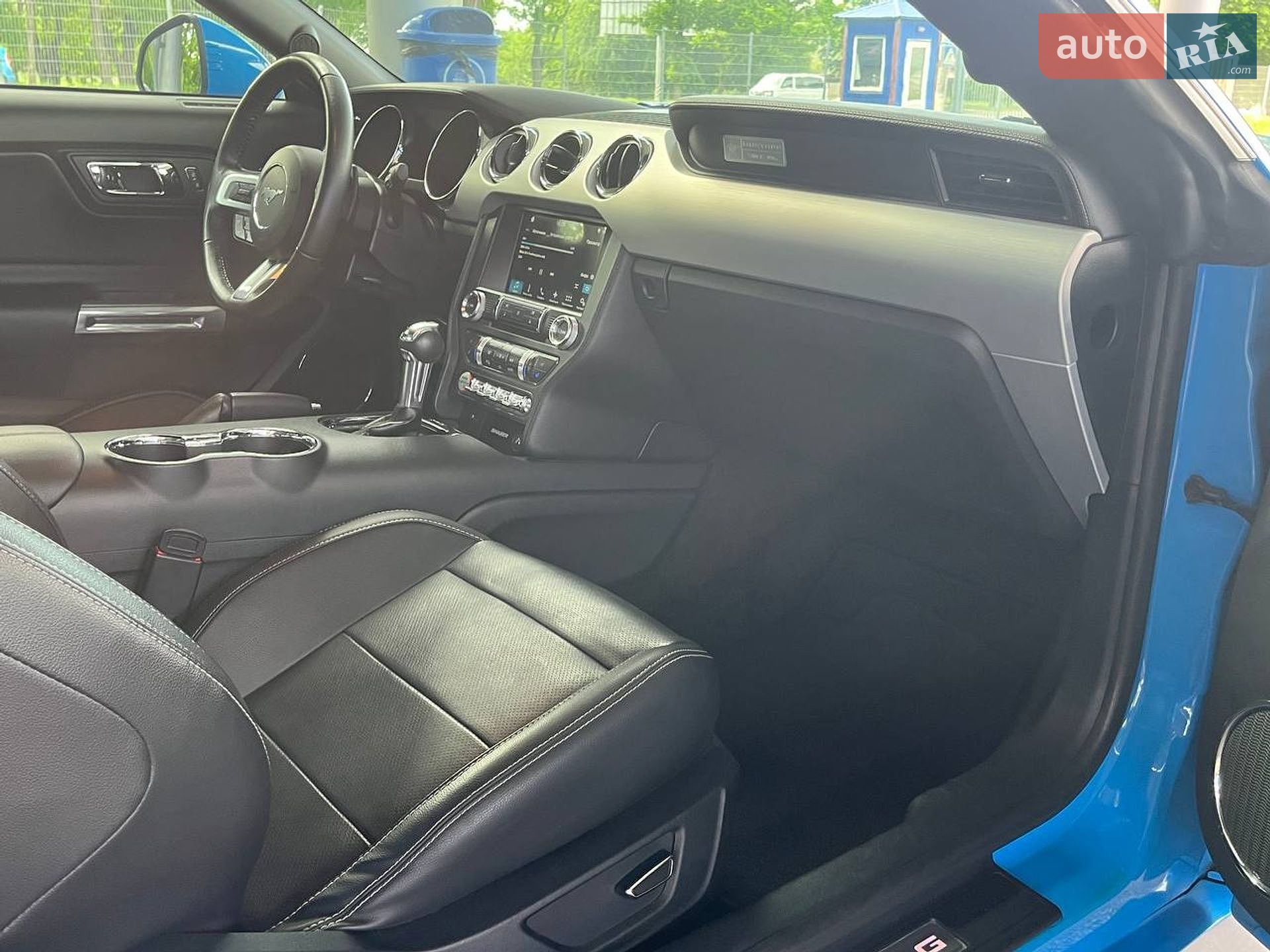 Ford Mustang 2017 VIN 1FA6P8TH5H5285983 фото оголошення 28 з 33