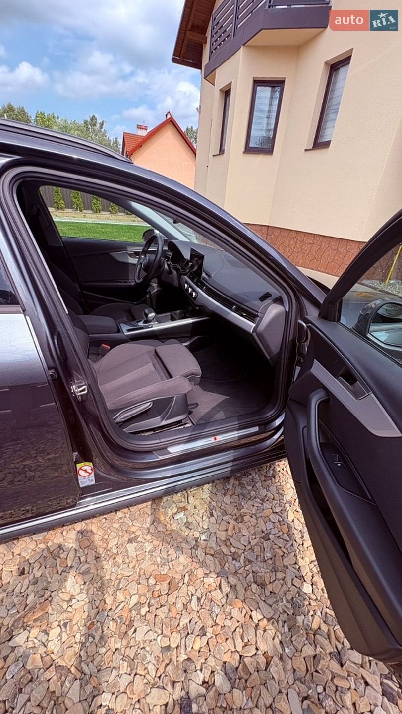 Audi A4 2020 VIN WAUZZZF45LA078006 фото оголошення 27 з 31