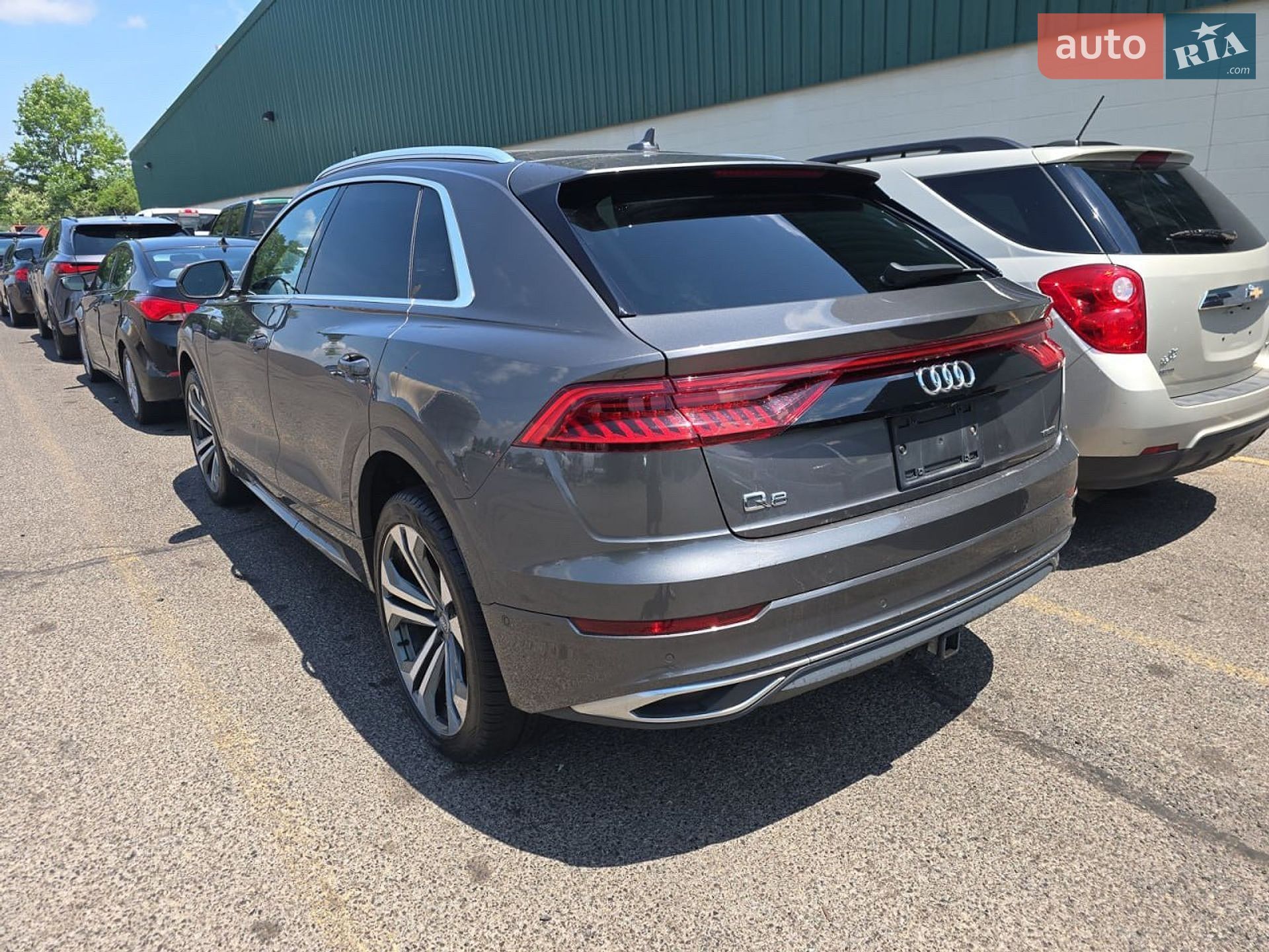 Audi Q8 2018 VIN WA1EVAF10KD005699 фото оголошення 4 з 6