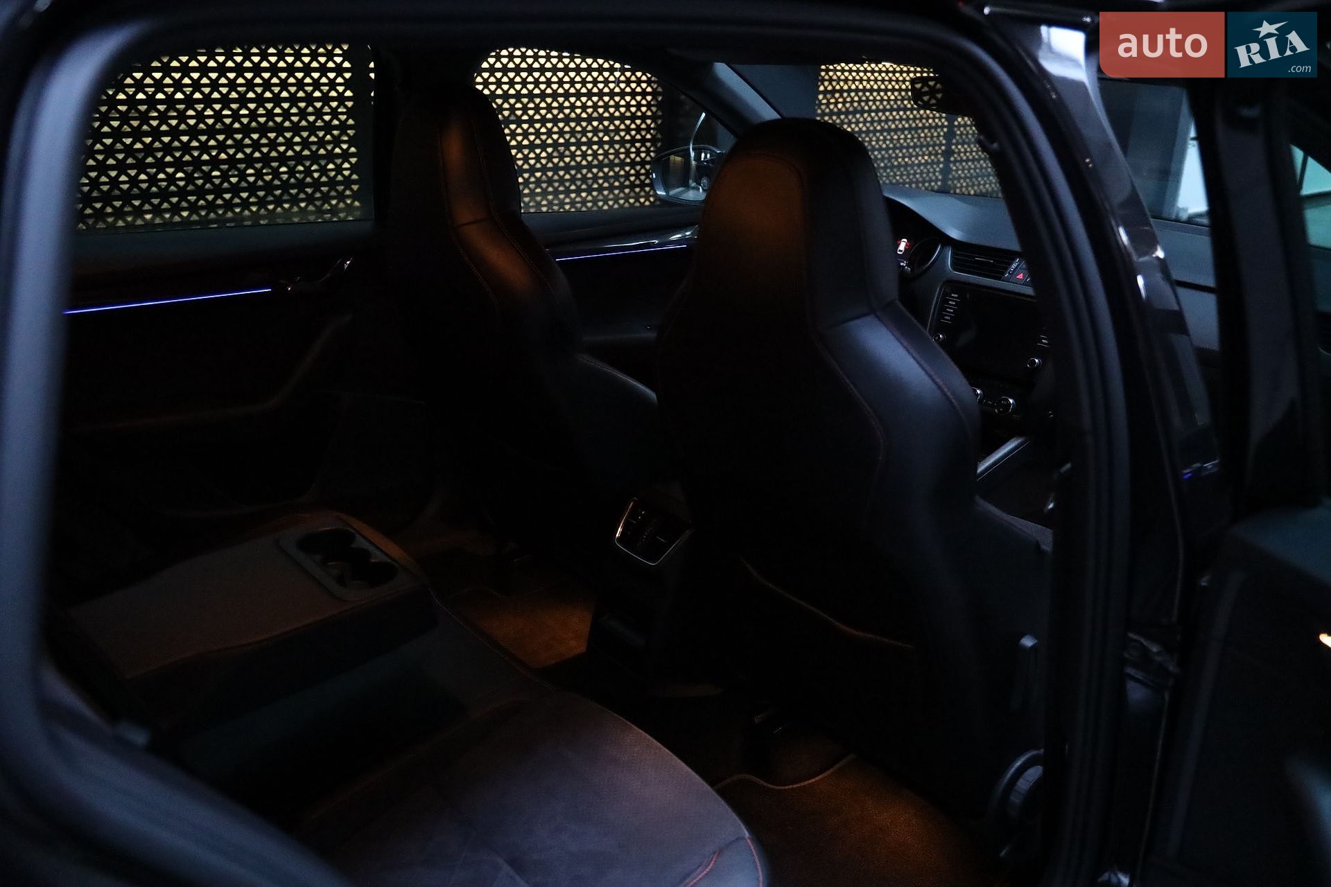 Skoda Octavia 2018 VIN TMBJK9NE3J0263026 фото оголошення 24 з 50
