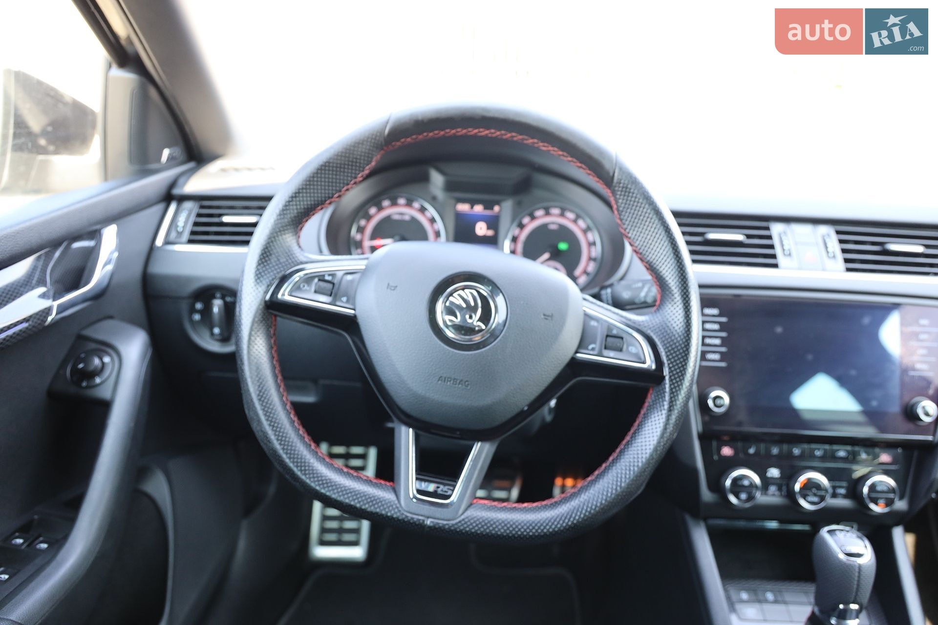 Skoda Octavia 2018 VIN TMBJK9NE3J0263026 фото оголошення 43 з 50