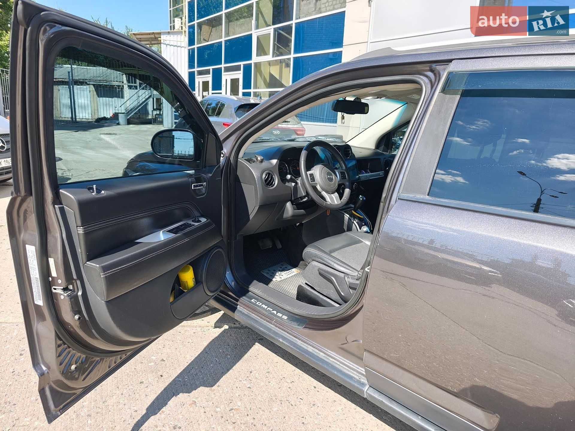 Jeep Compass 2016 VIN 1C4NJDEB8HD104194 фото оголошення 18 з 27