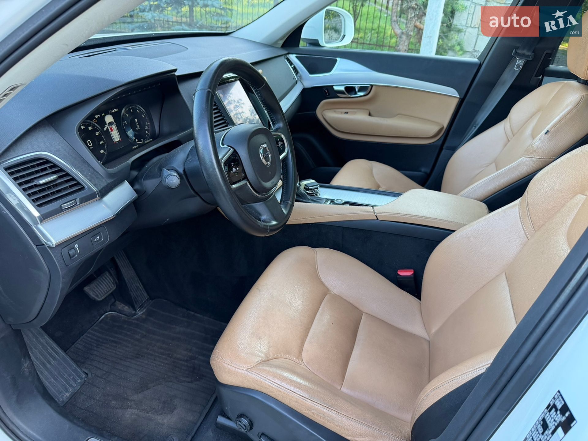 Volvo XC90 2015 VIN YV4A22PK9G1029404 фото оголошення 11 з 18