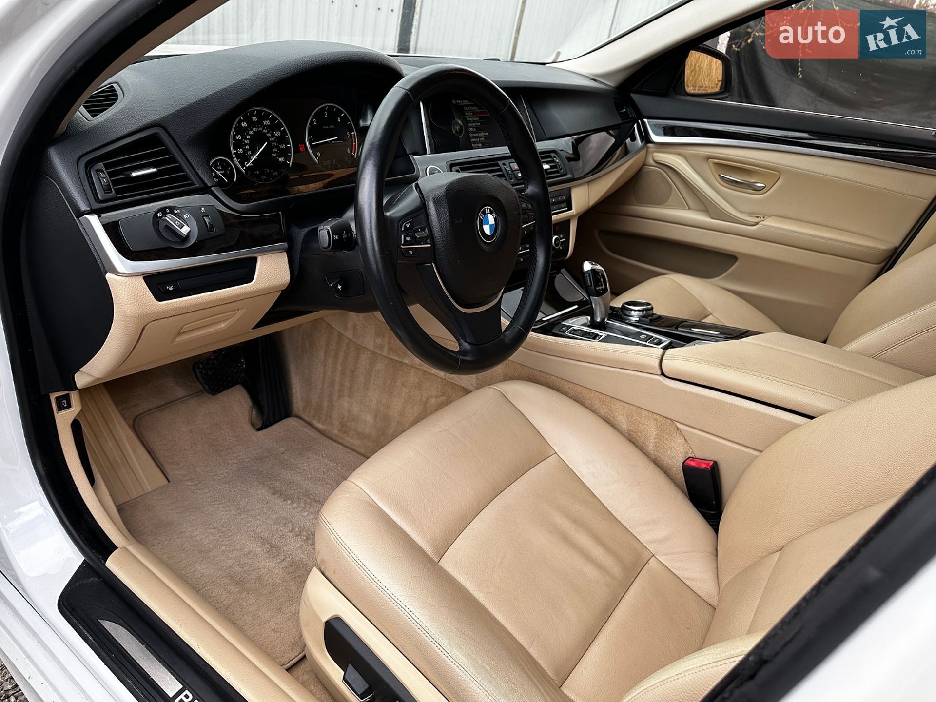 BMW 5 Series 2014 VIN WBAXA5C54ED690879 фото оголошення 71 з 96