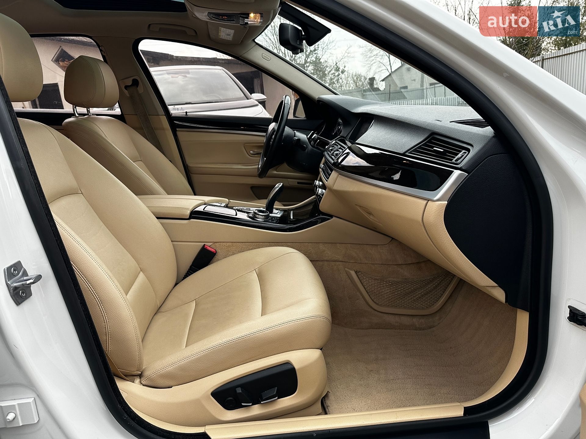 BMW 5 Series 2014 VIN WBAXA5C54ED690879 фото оголошення 78 з 96