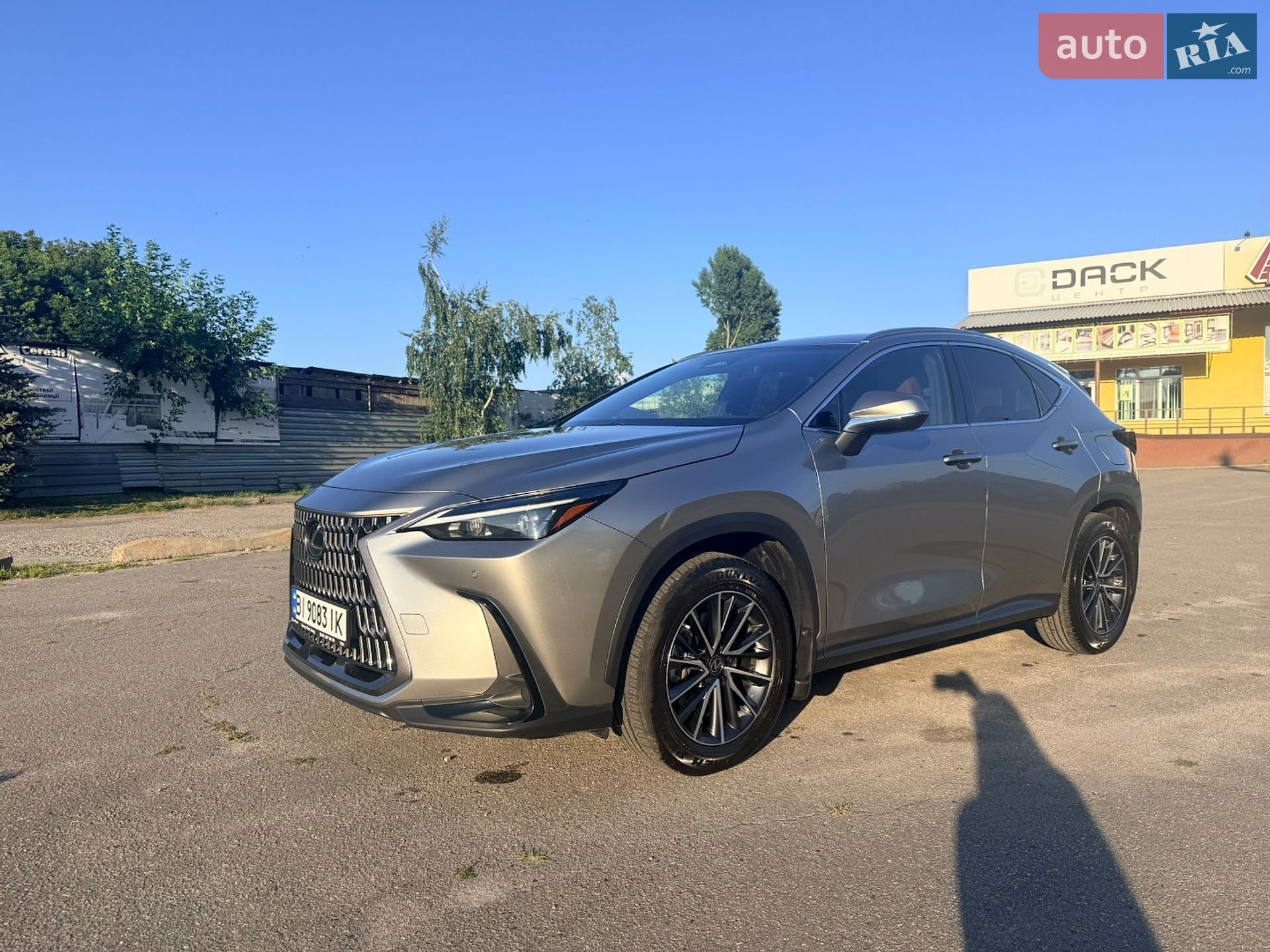 Lexus NX 2022 VIN JTJCFBAZ402001805 фото оголошення 2 з 40