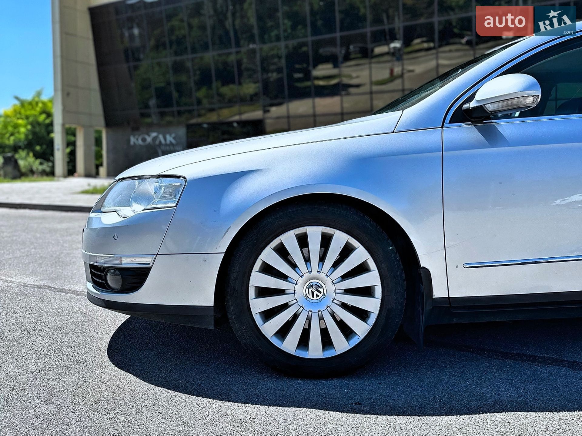 Volkswagen Passat 2005 VIN WVWZZZ3CZ6P010864 фото оголошення 3 з 26