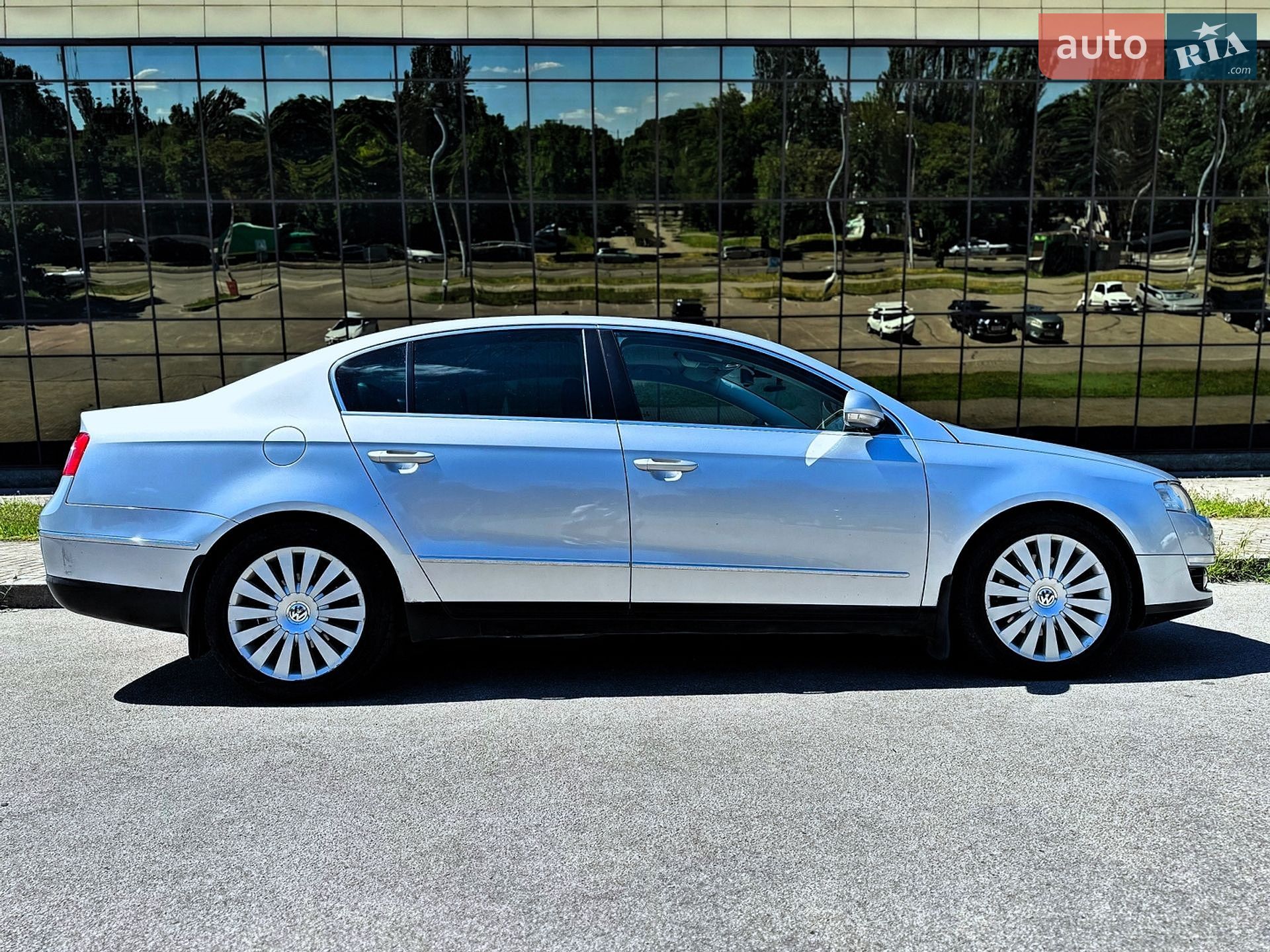 Volkswagen Passat 2005 VIN WVWZZZ3CZ6P010864 фото оголошення 9 з 26