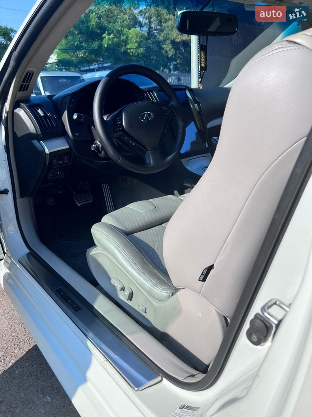 Infiniti G37 2008 VIN JNKCV64E18M117533 фото оголошення 27 з 29