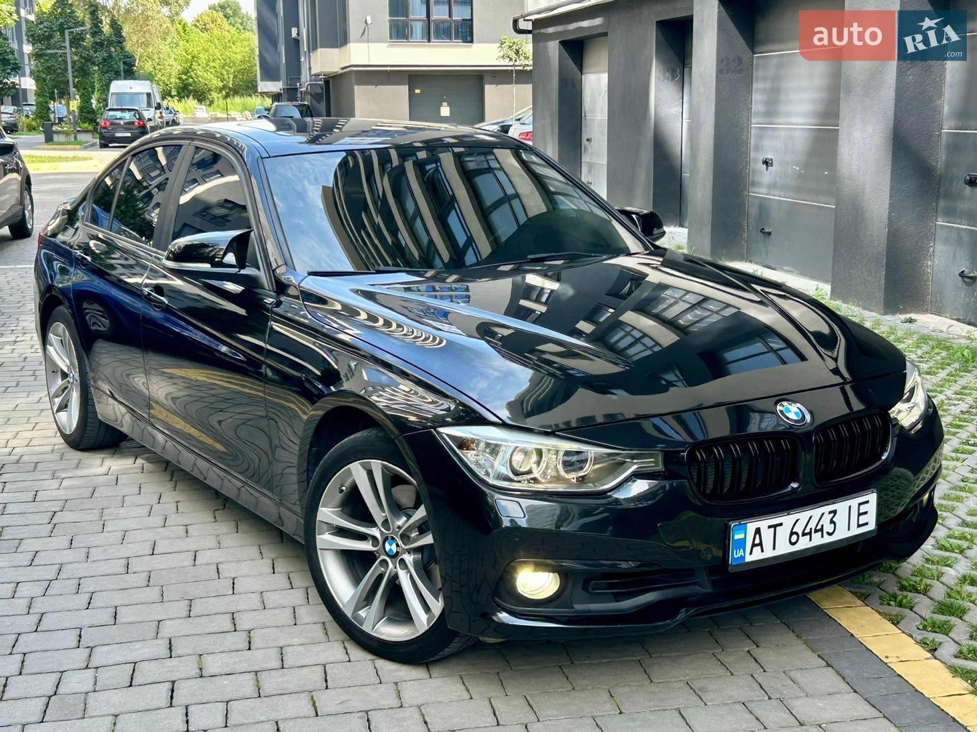 BMW 3 Series 2014 VIN WBA3B5G51ENS08708 фото оголошення 3 з 41