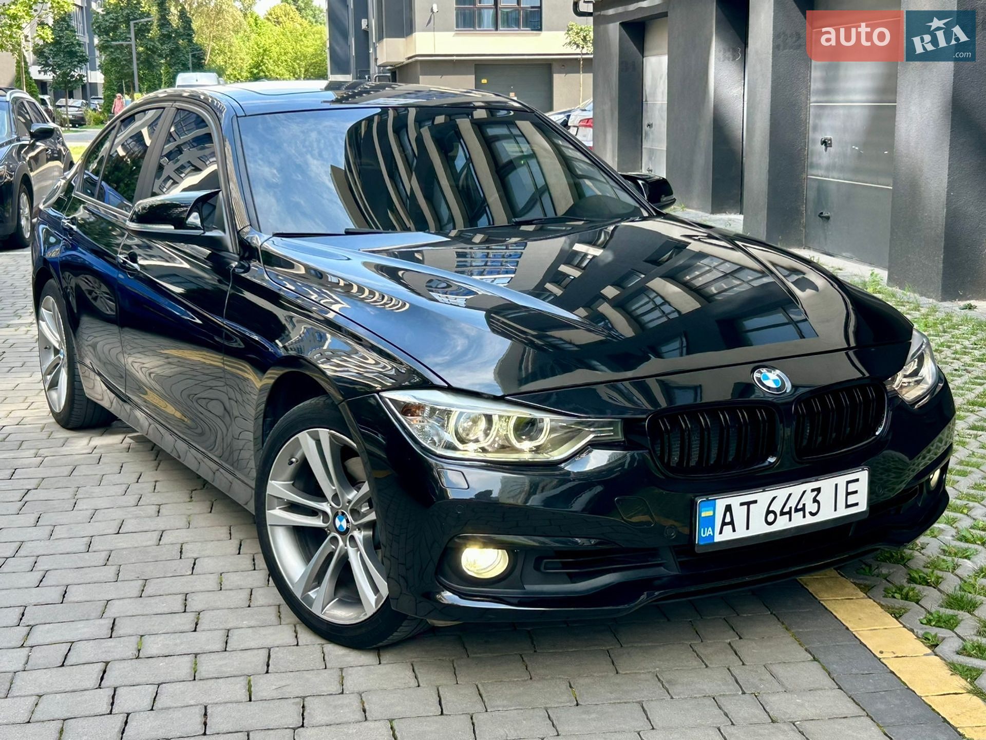 BMW 3 Series 2014 VIN WBA3B5G51ENS08708 фото оголошення 4 з 41