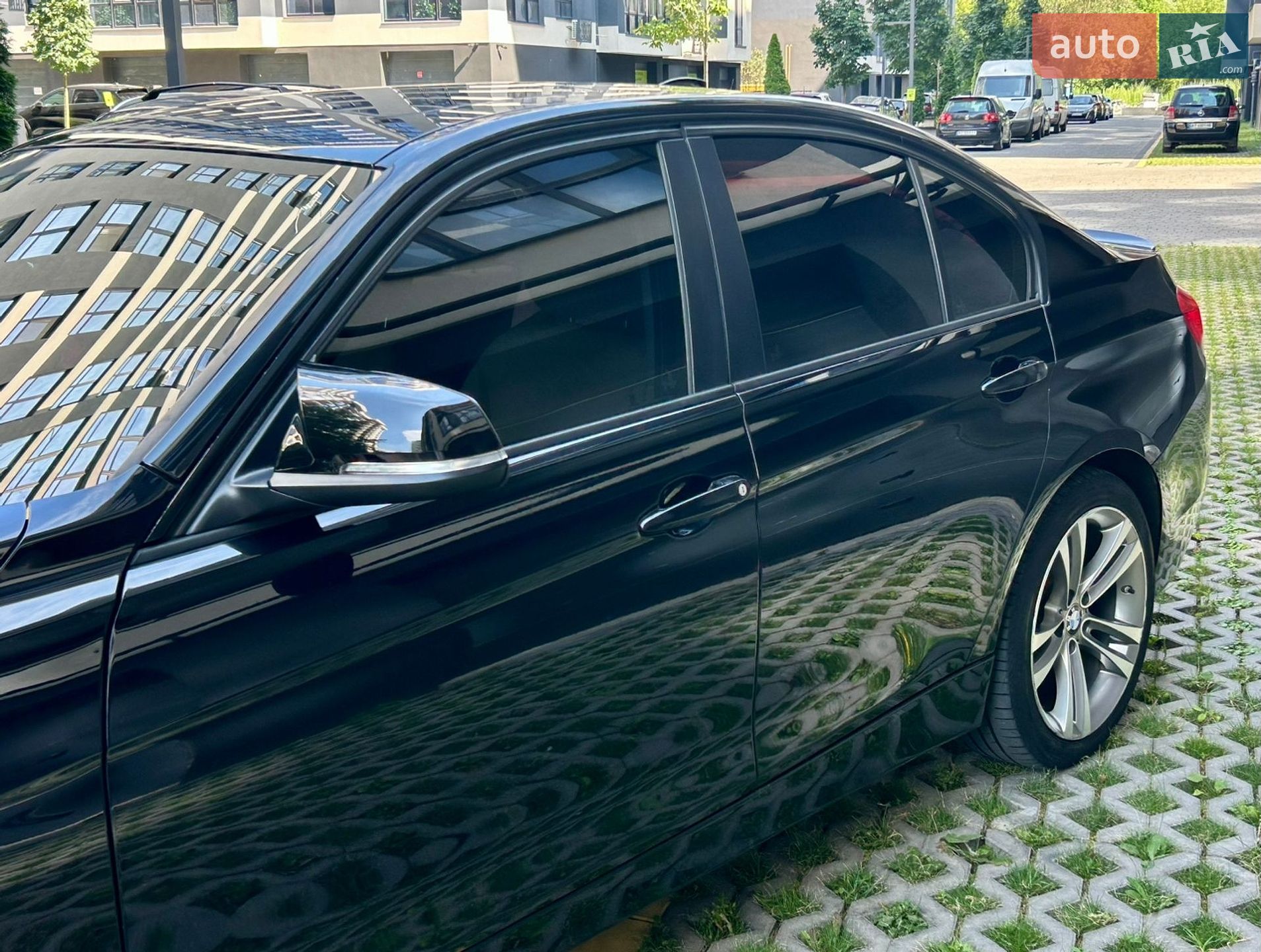 BMW 3 Series 2014 VIN WBA3B5G51ENS08708 фото оголошення 7 з 41