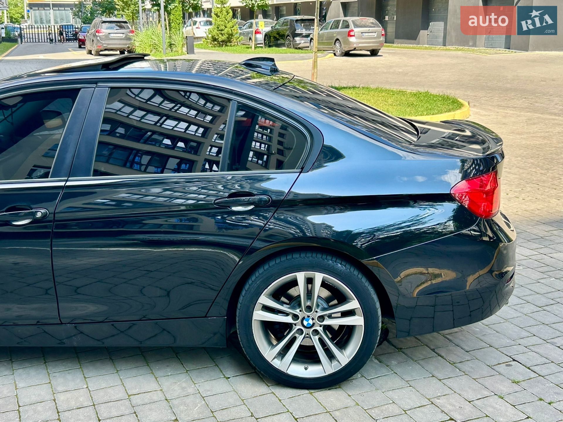 BMW 3 Series 2014 VIN WBA3B5G51ENS08708 фото оголошення 18 з 41