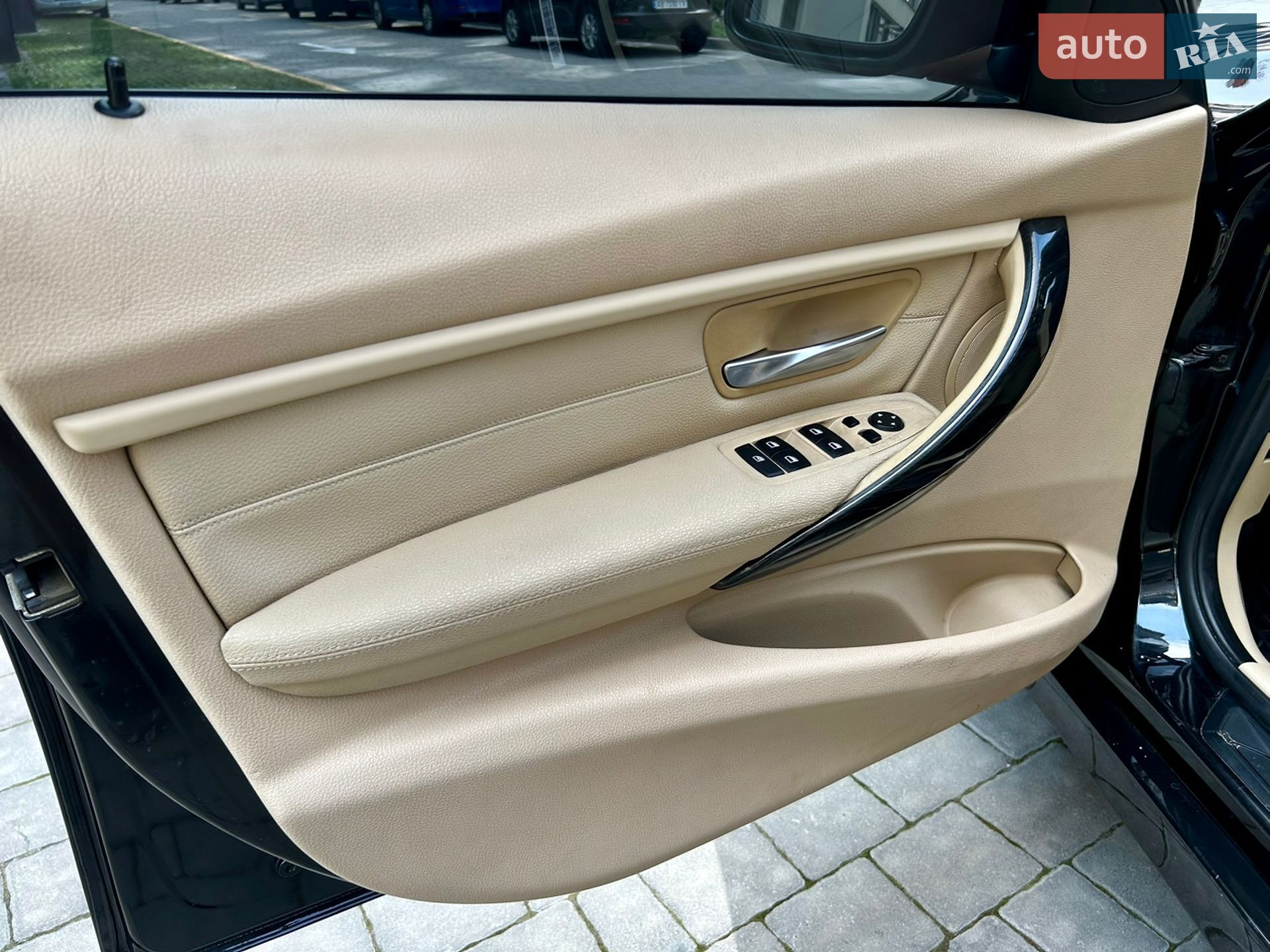 BMW 3 Series 2014 VIN WBA3B5G51ENS08708 фото оголошення 23 з 41