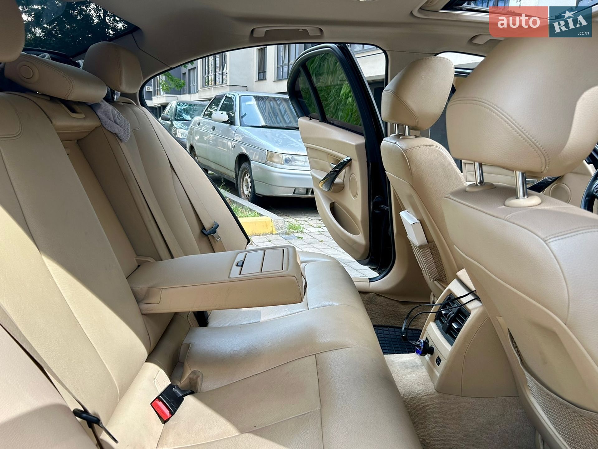 BMW 3 Series 2014 VIN WBA3B5G51ENS08708 фото оголошення 33 з 41