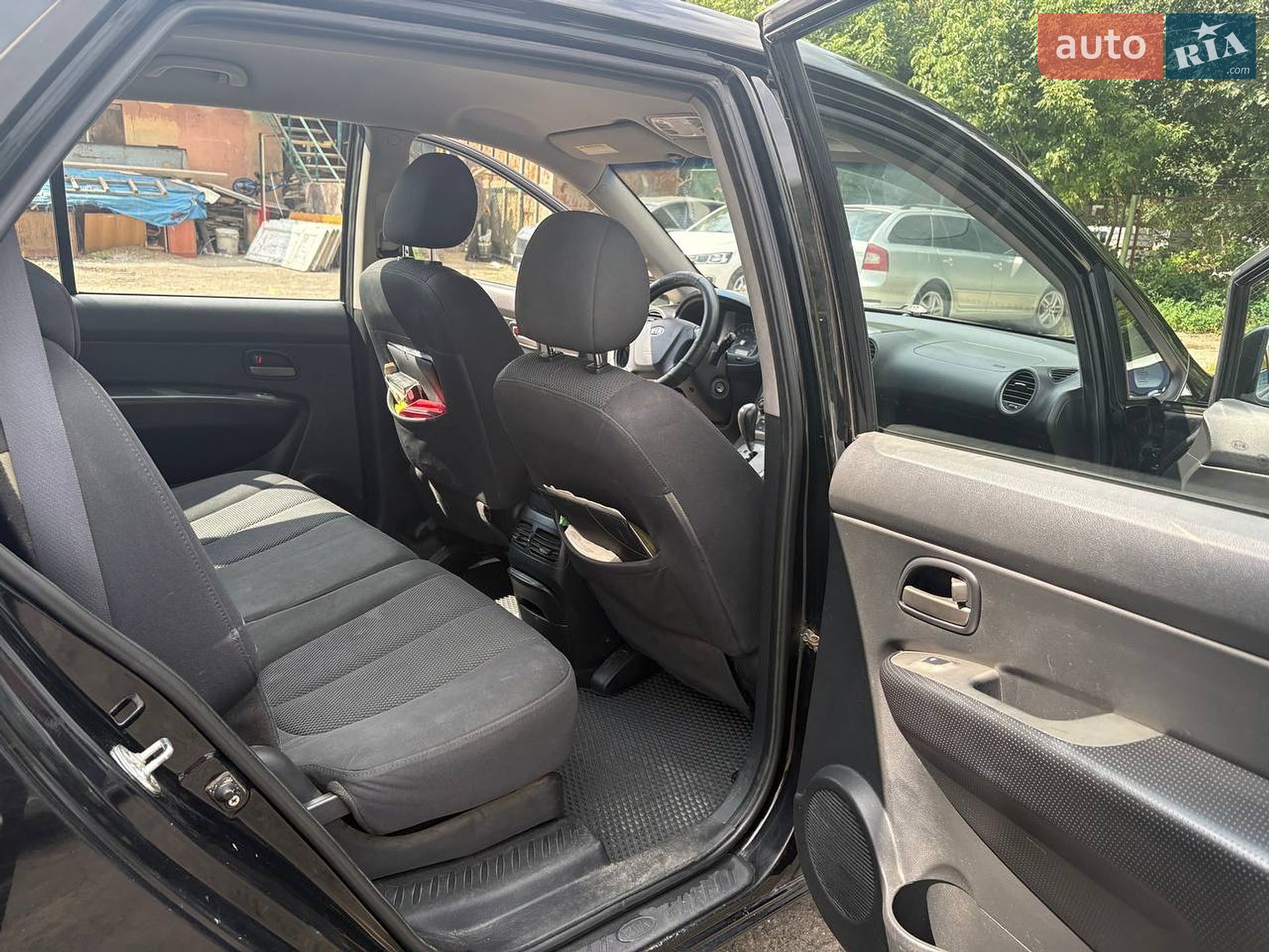 Kia Carens 2008 VIN Y6LFG52138L001345 фото оголошення 24 з 29