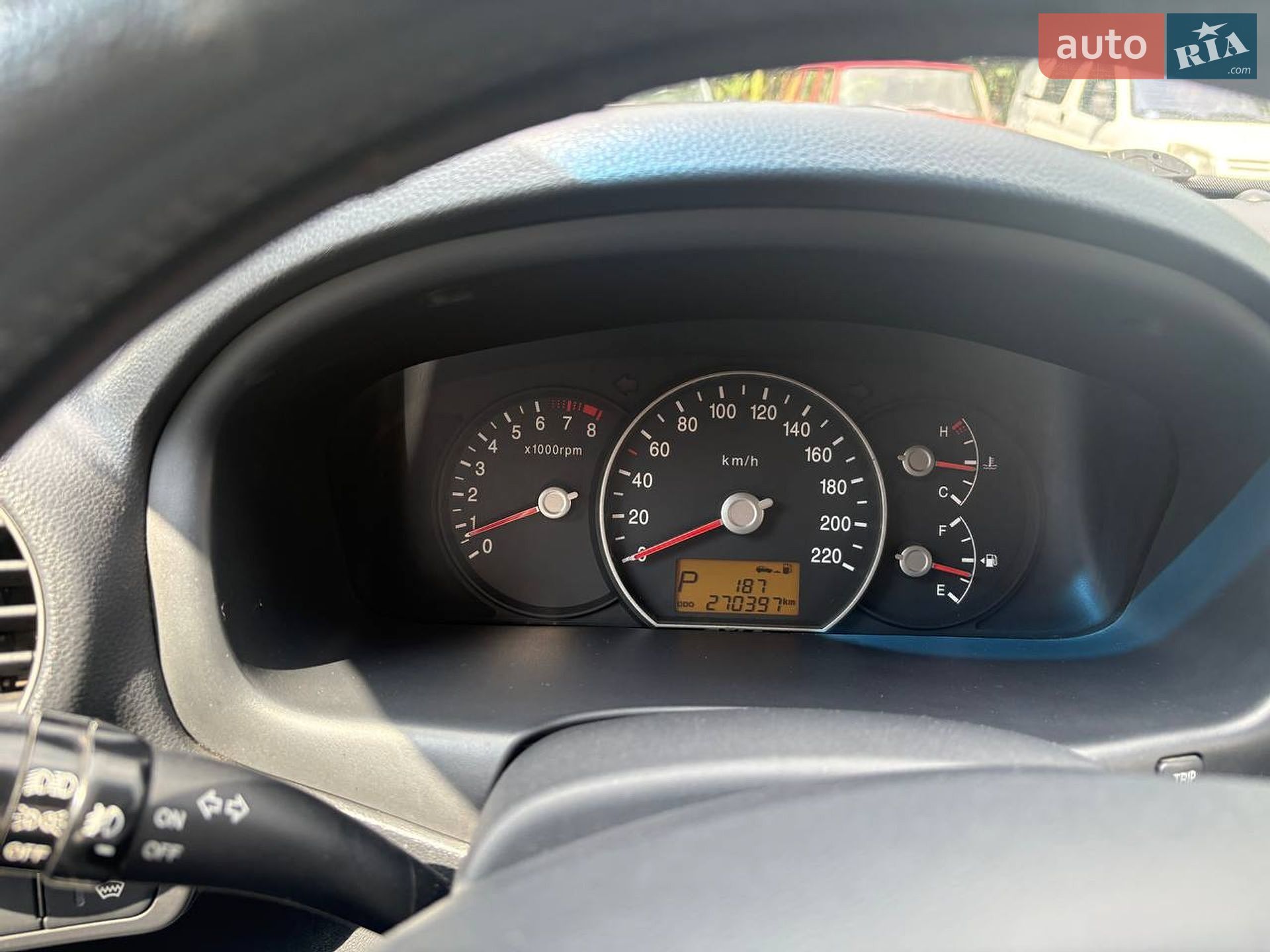 Kia Carens 2008 VIN Y6LFG52138L001345 фото оголошення 28 з 29