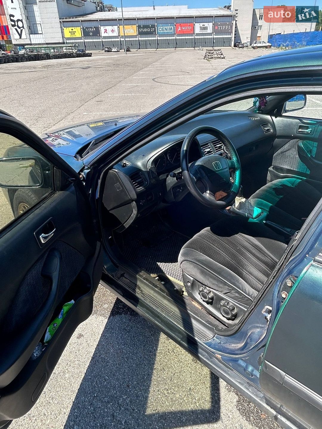 Honda Accord 1998 VIN SHHCE8510WU033776 фото оголошення 9 з 14