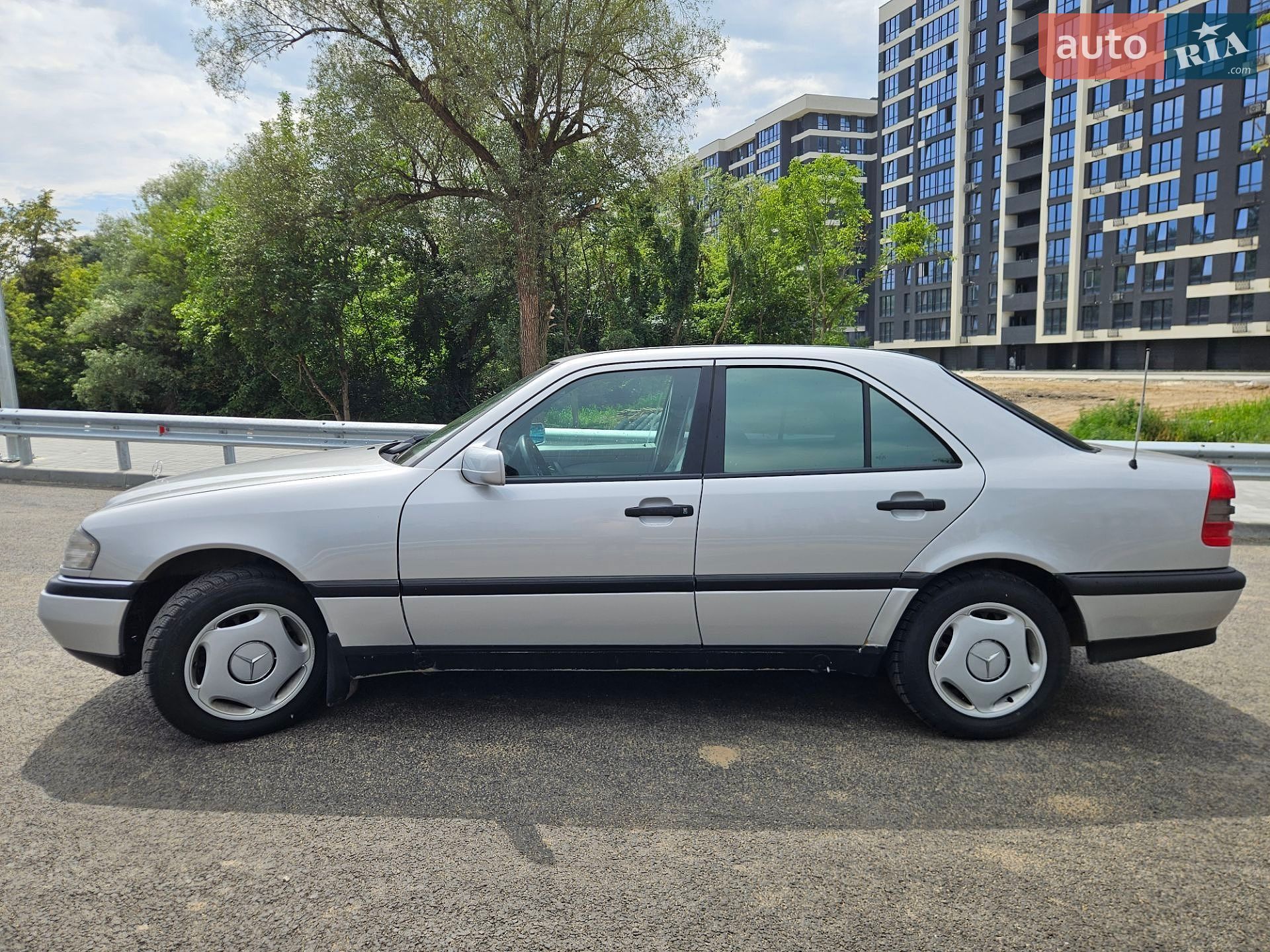 Mercedes-Benz C-Class 1995 VIN WDB2011221F182972 фото оголошення 6 з 16