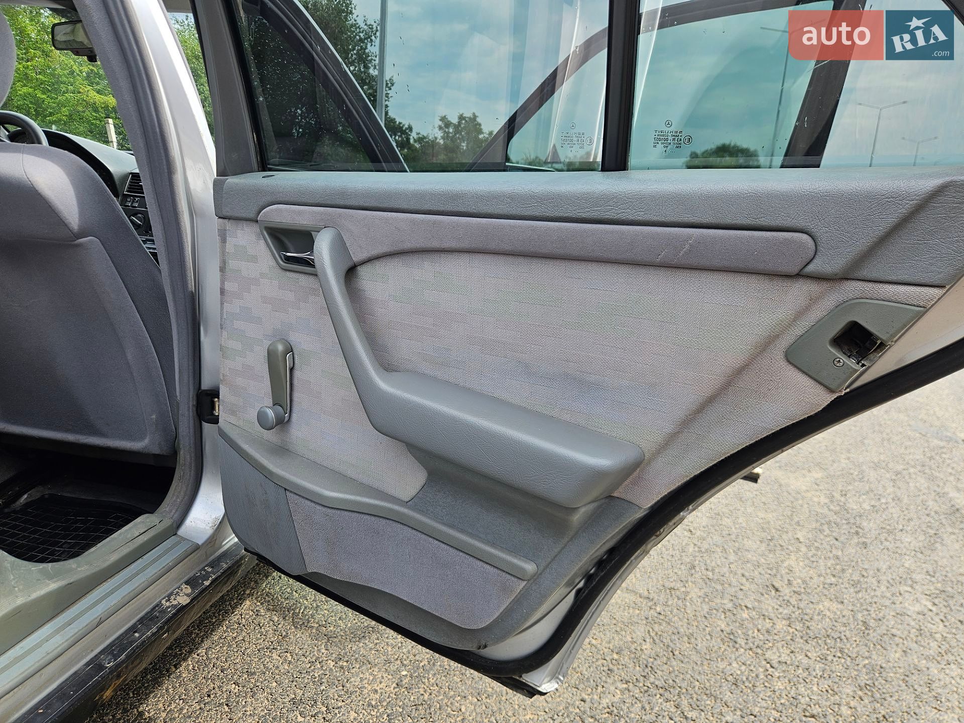 Mercedes-Benz C-Class 1995 VIN WDB2011221F182972 фото оголошення 11 з 16