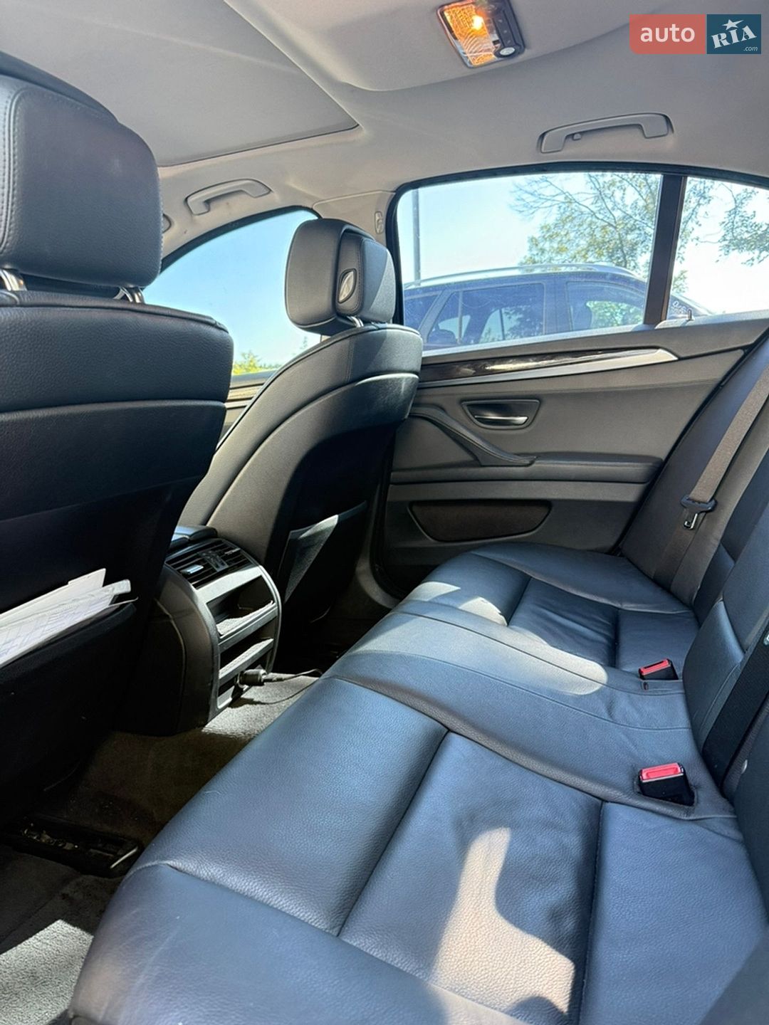 BMW 5 Series 2013 VIN WBAXA1103DDX28665 фото оголошення 2 з 9
