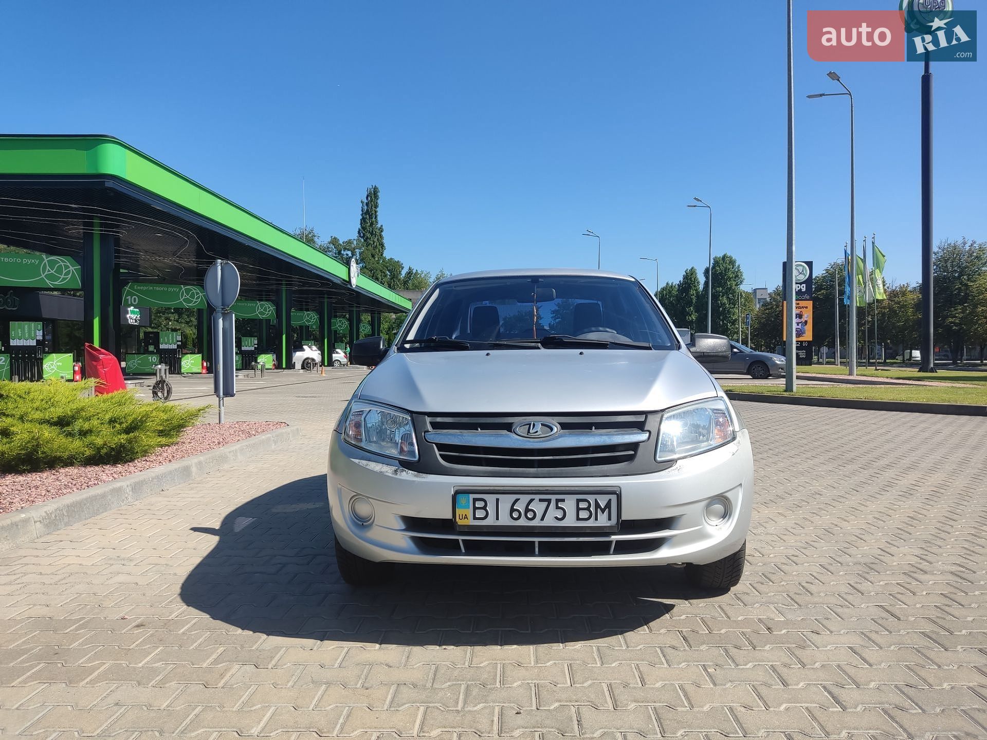 ВАЗ / Lada 2190 Granta 2012 VIN XTA219000C0029037 фото оголошення 2 з 9
