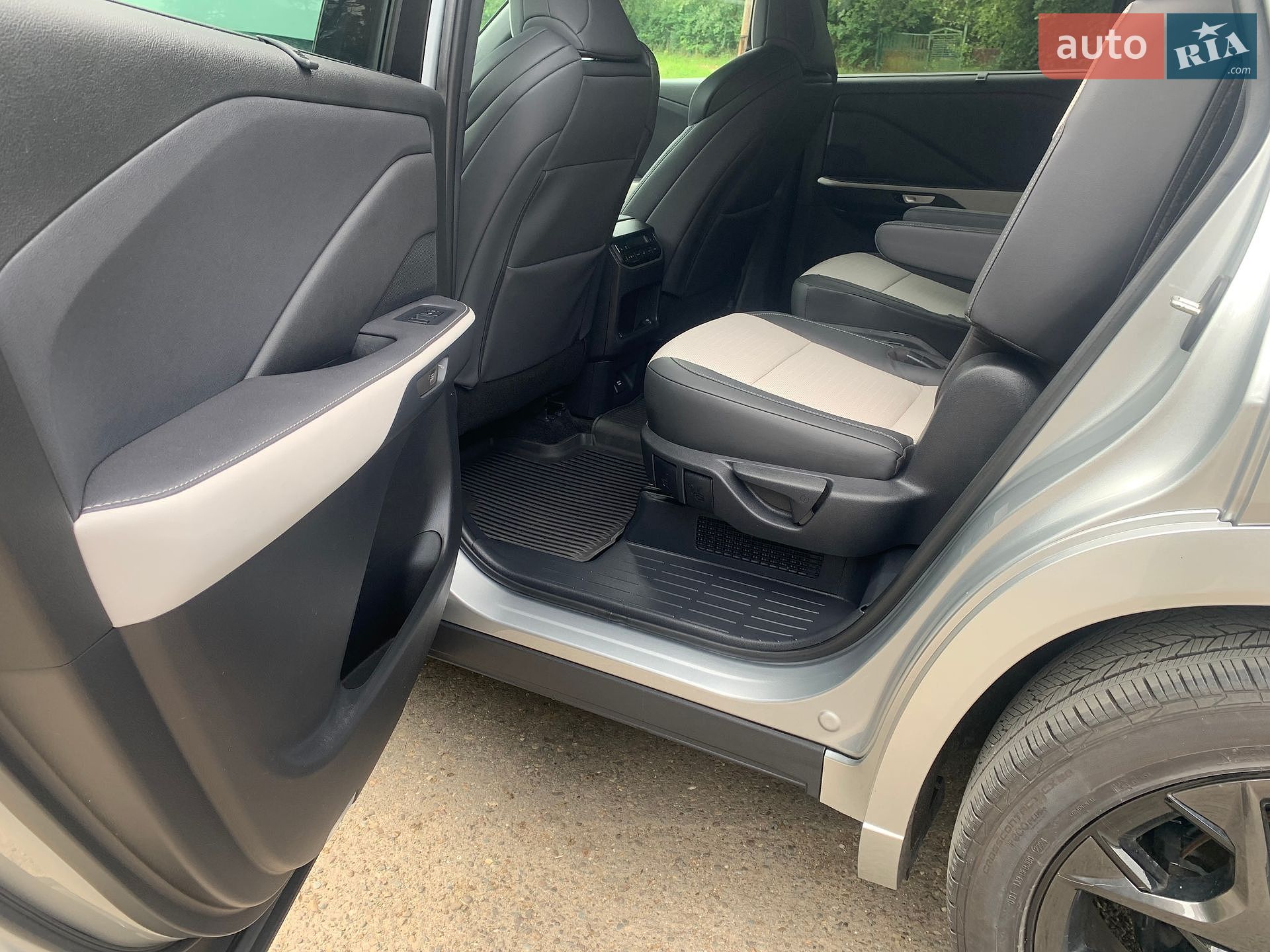 Lexus TX 2024 VIN 5TDABAB6XRS007229 фото оголошення 15 з 52