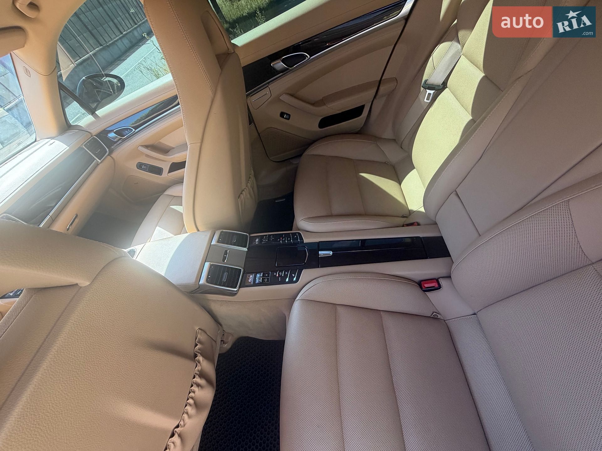 Porsche Panamera 2014 VIN WP0AE297XFL025755 фото оголошення 8 з 18
