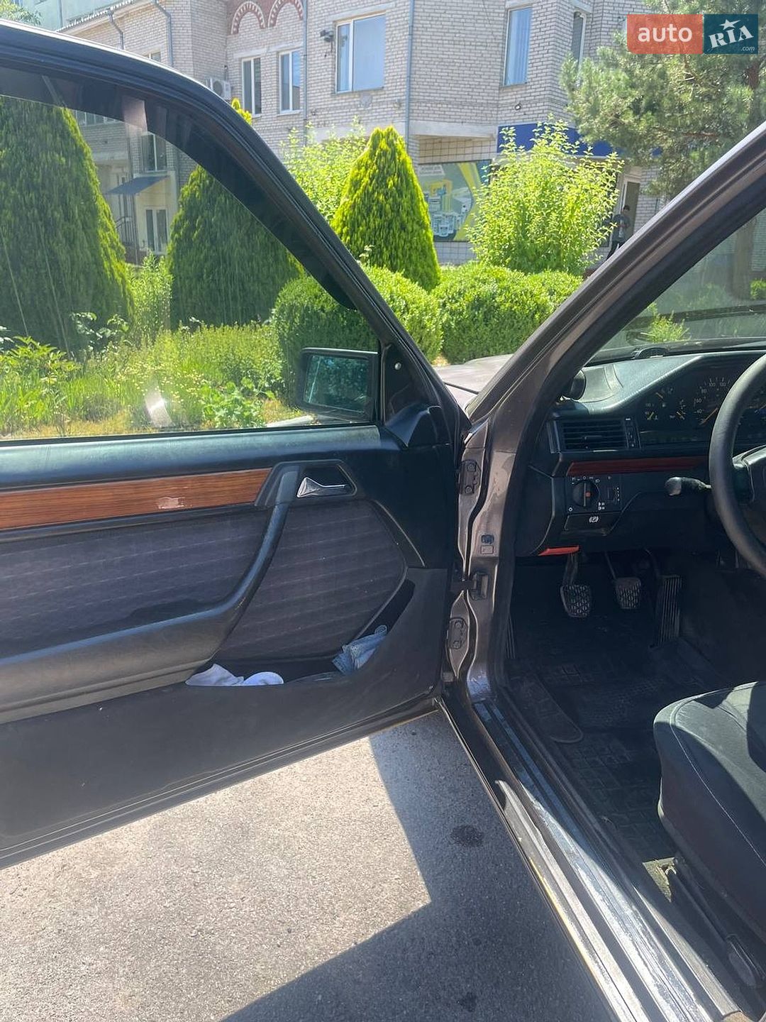 Mercedes-Benz E-Class 1992 VIN WDB1240221B911868 фото оголошення 12 з 22