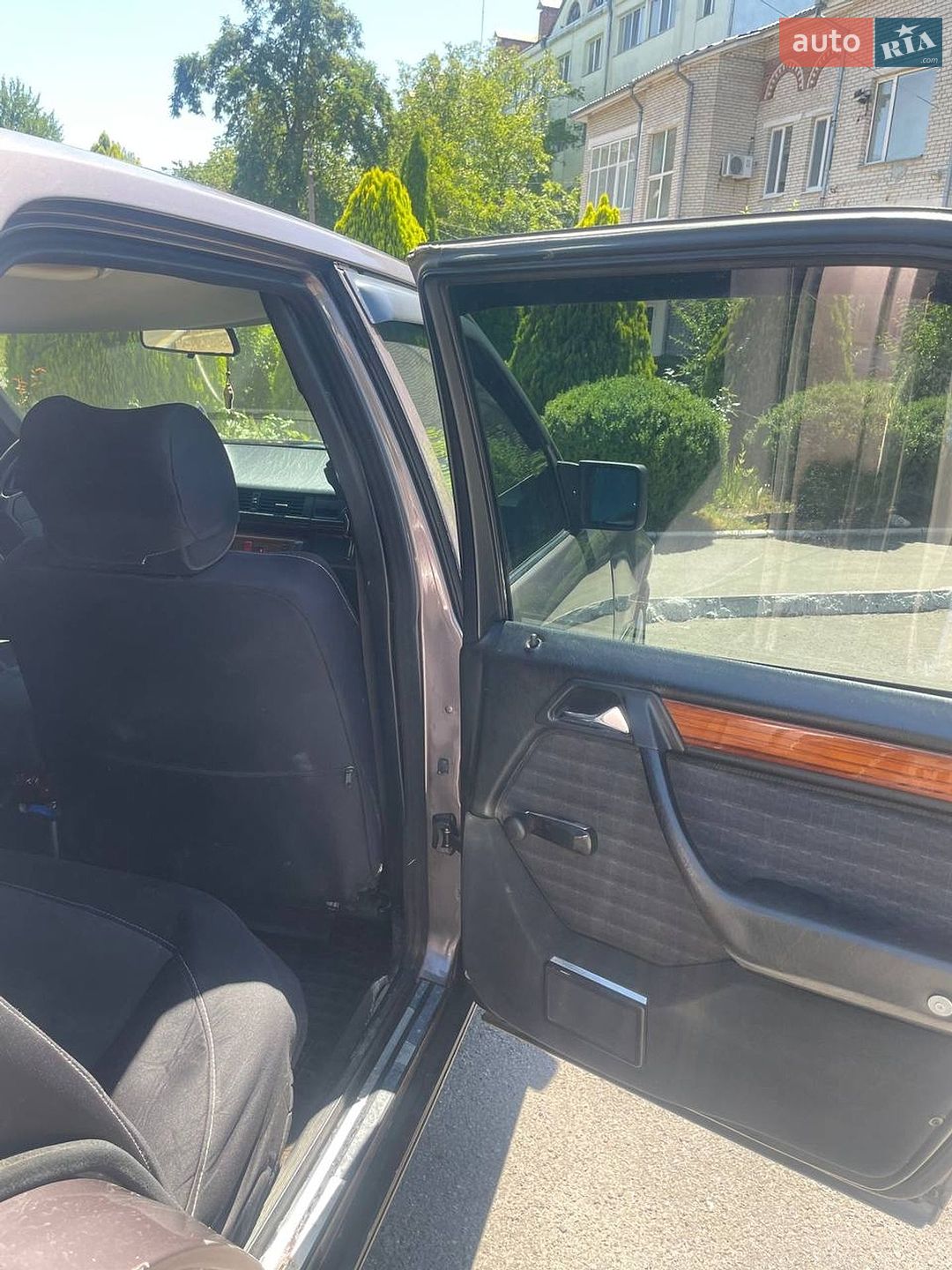 Mercedes-Benz E-Class 1992 VIN WDB1240221B911868 фото оголошення 15 з 22