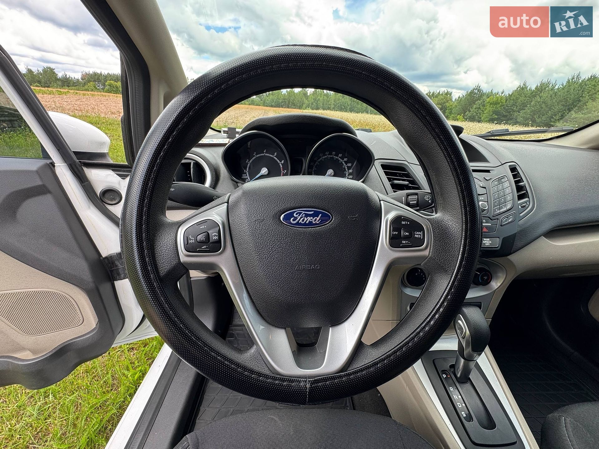 Ford Fiesta 2017 VIN 3FADP4EJ9HM128435 фото оголошення 14 з 27