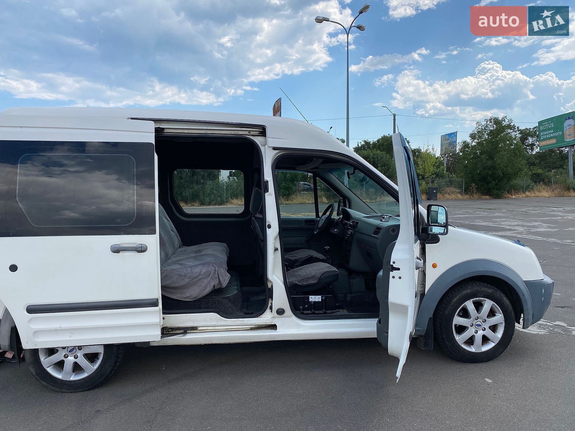 Ford Transit Connect 2003 VIN WF0UXXTTPU3D74328 фото оголошення 4 з 22