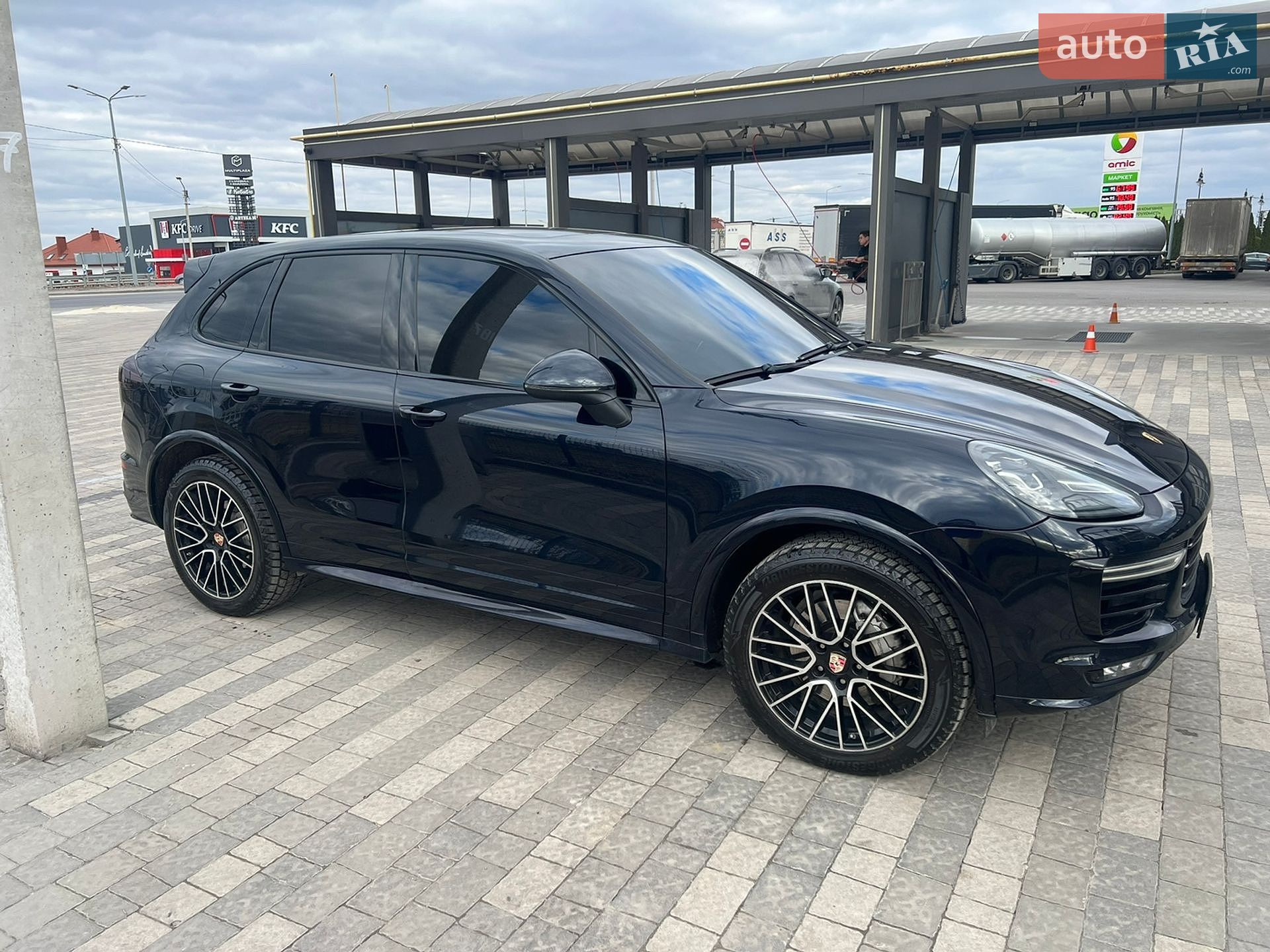 Porsche Cayenne 2015 VIN WP1AB2A23FLA60984 фото оголошення 3 з 16