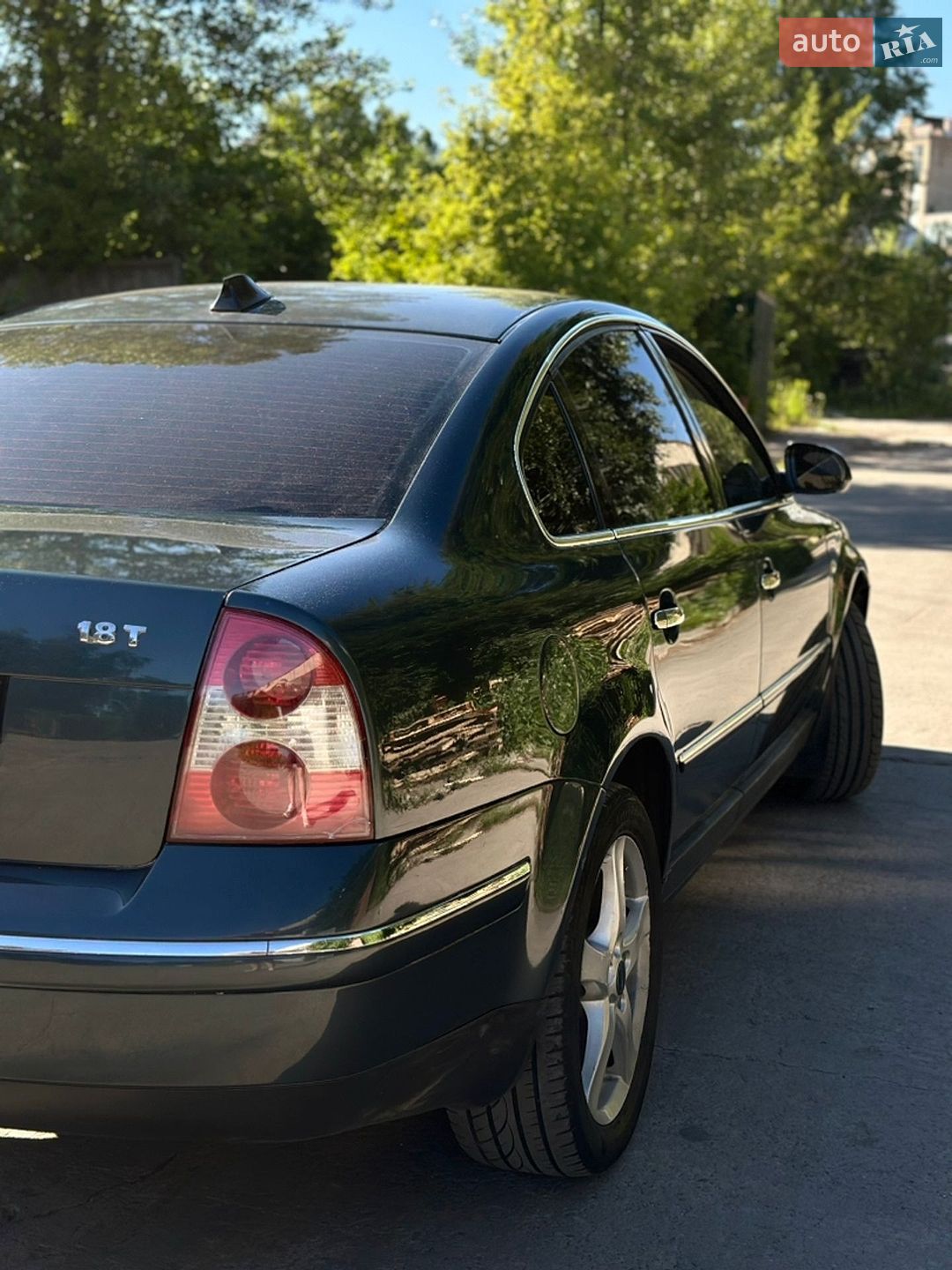 Volkswagen Passat 2002 VIN WVWZZZ3BZ2P185637 фото оголошення 2 з 21
