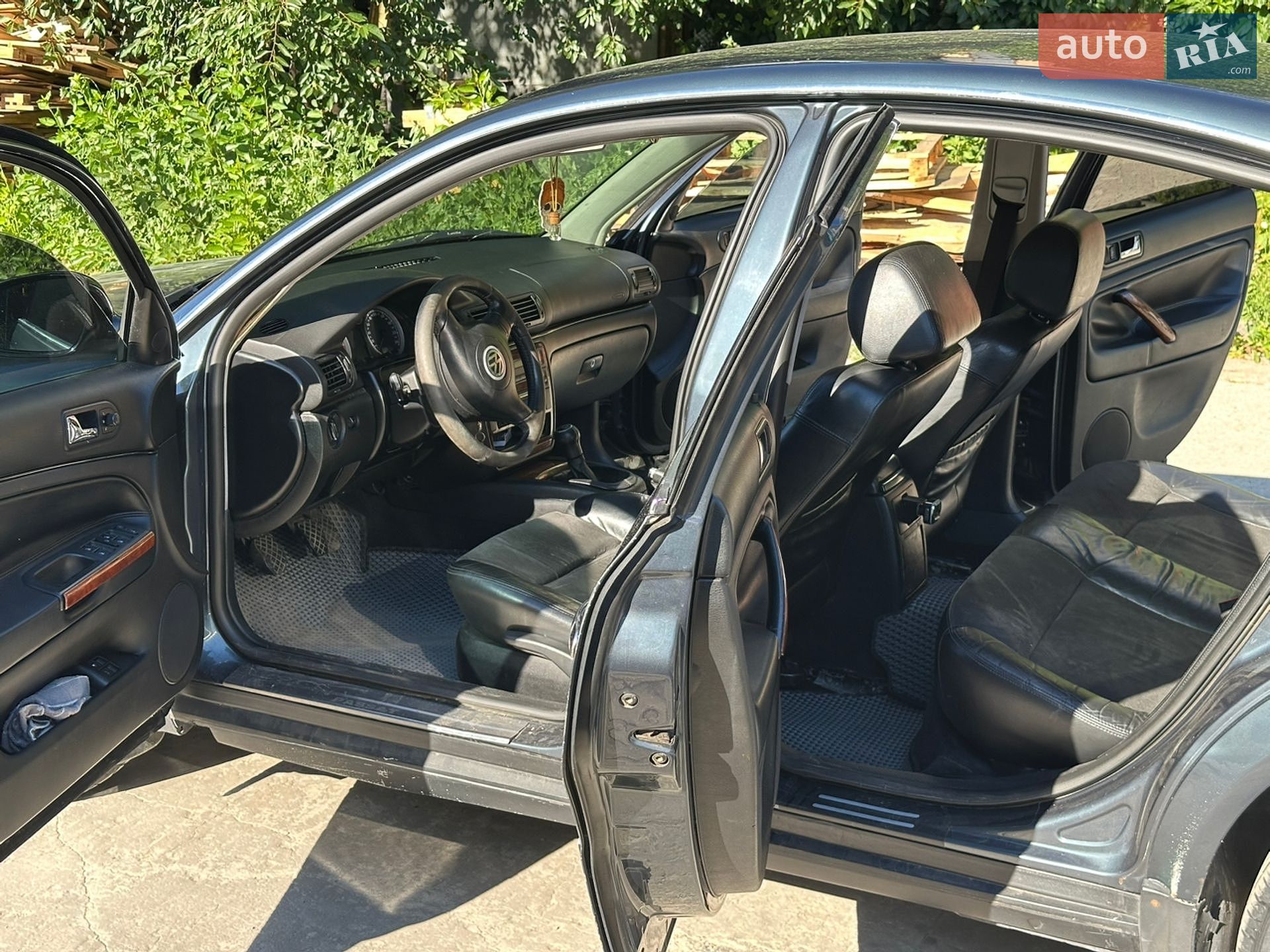 Volkswagen Passat 2002 VIN WVWZZZ3BZ2P185637 фото оголошення 9 з 21