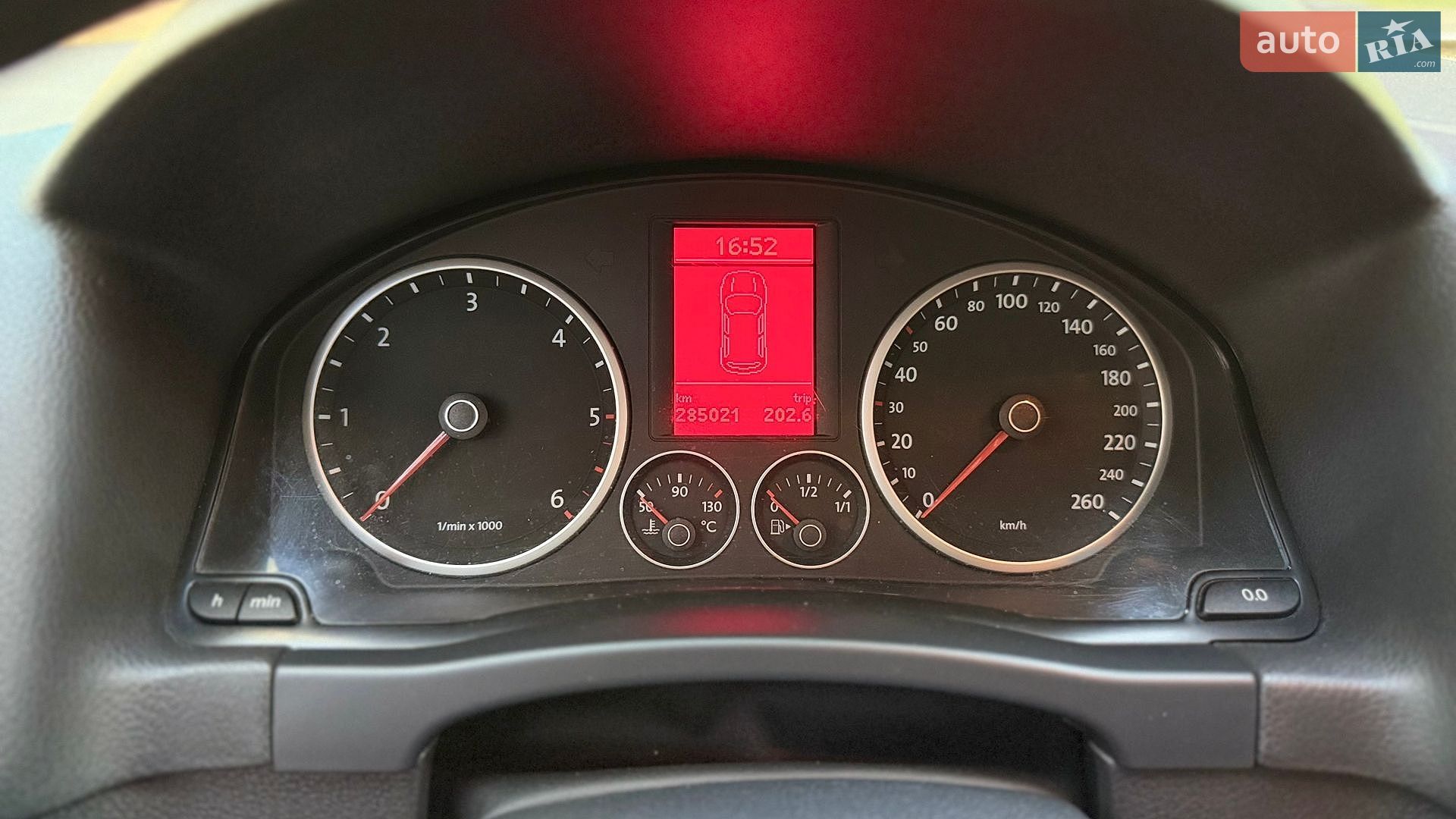 Volkswagen Tiguan 2008 VIN WVGZZZ5NZ8W037537 фото оголошення 36 з 39