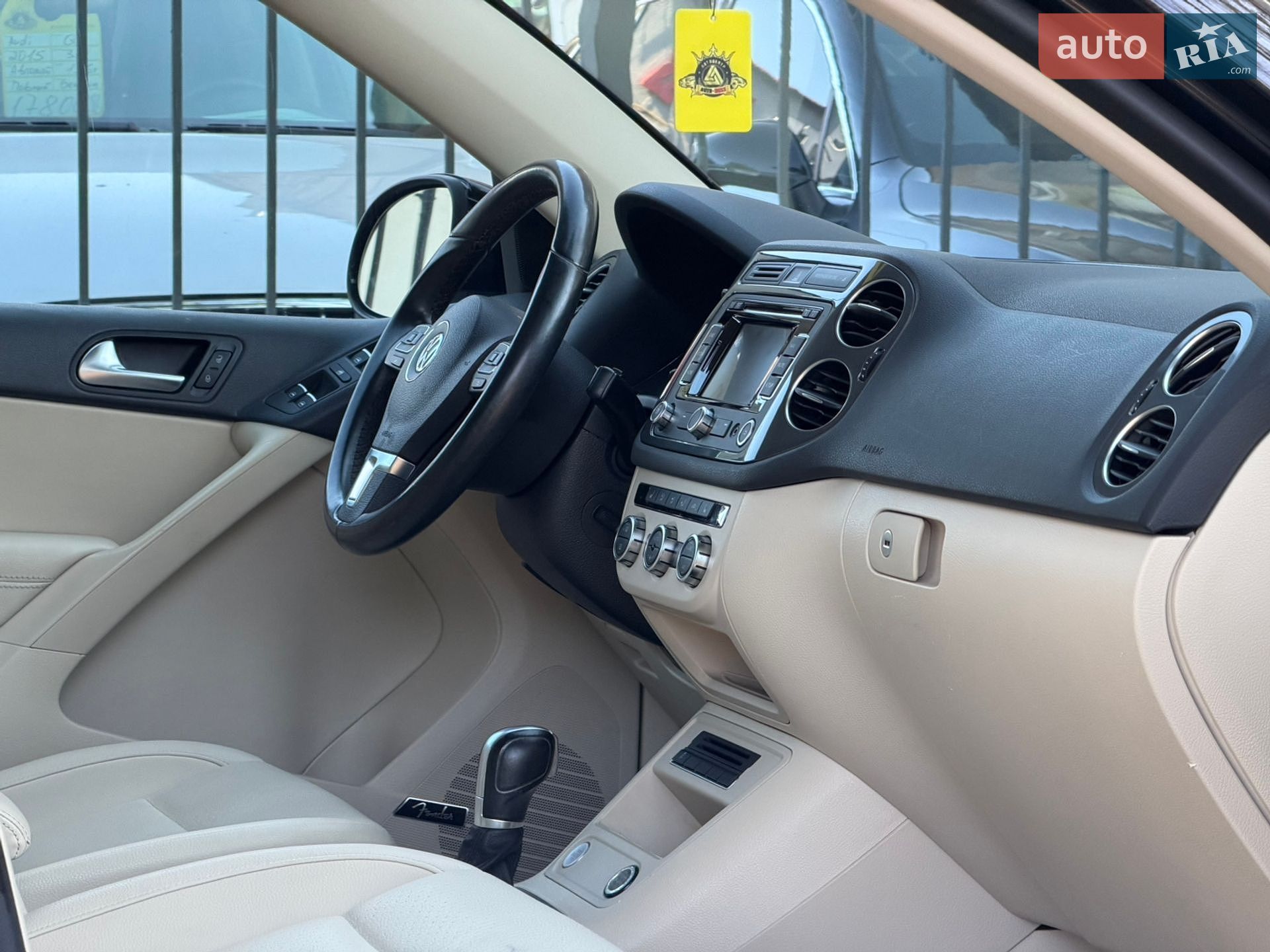 Volkswagen Tiguan 2014 VIN WVGBV7AX9FW520830 фото оголошення 10 з 24