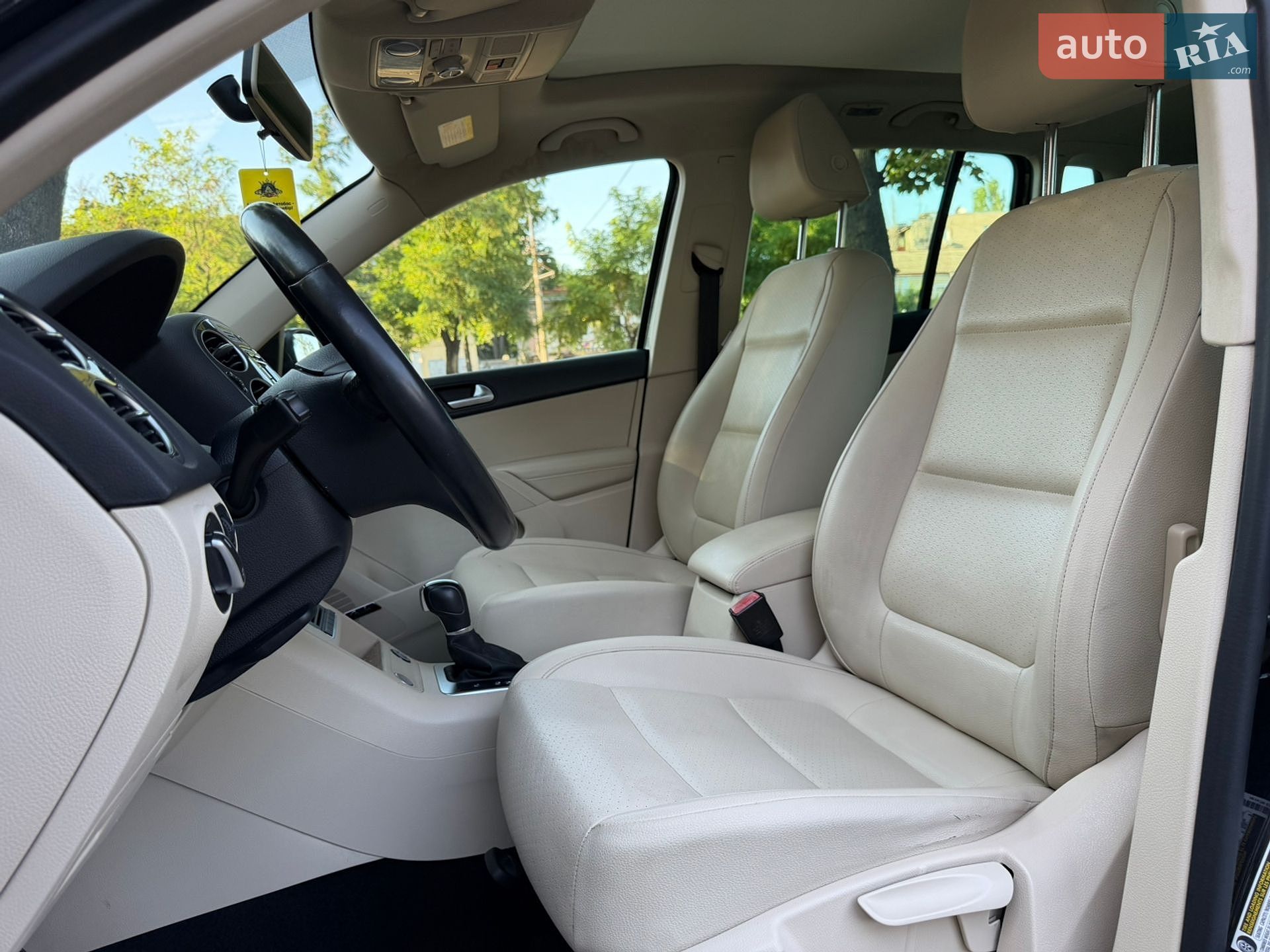 Volkswagen Tiguan 2014 VIN WVGBV7AX9FW520830 фото оголошення 11 з 24
