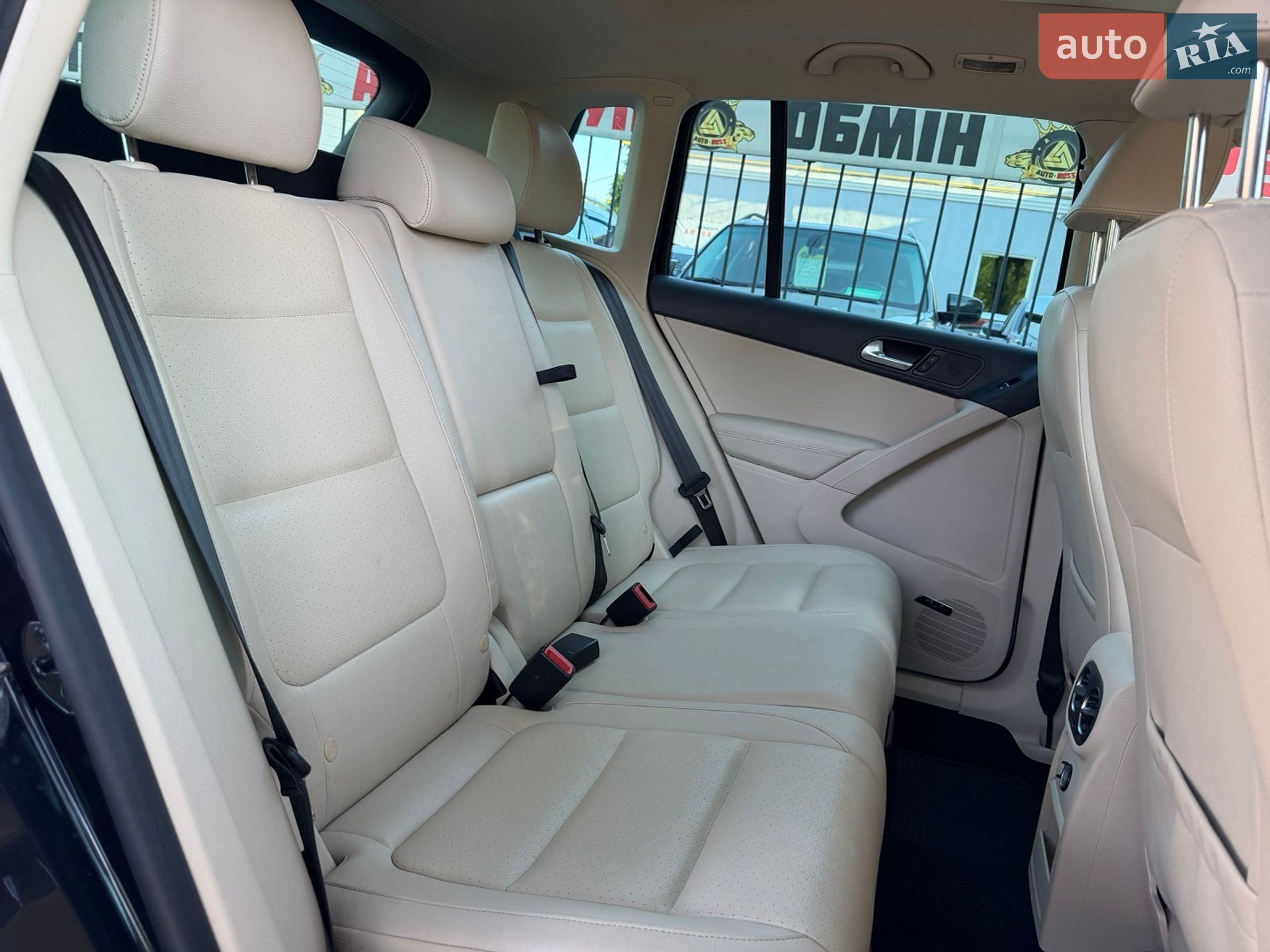 Volkswagen Tiguan 2014 VIN WVGBV7AX9FW520830 фото оголошення 13 з 24