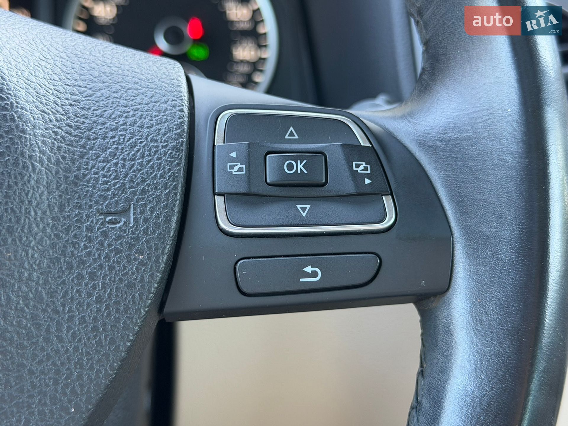 Volkswagen Tiguan 2014 VIN WVGBV7AX9FW520830 фото оголошення 23 з 24