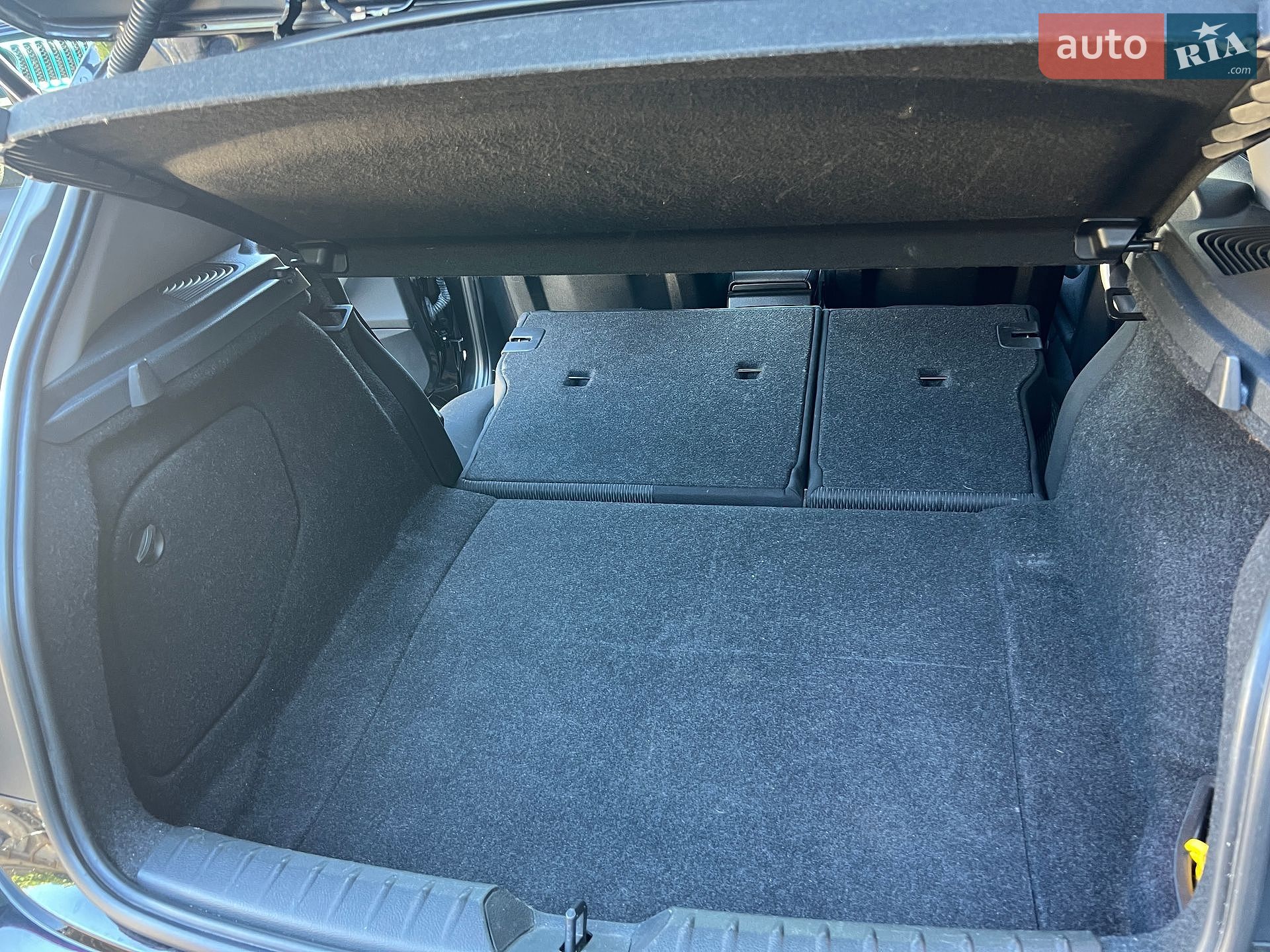 BMW 1 Series 2012 VIN WBA1C71020E968684 фото оголошення 18 з 26