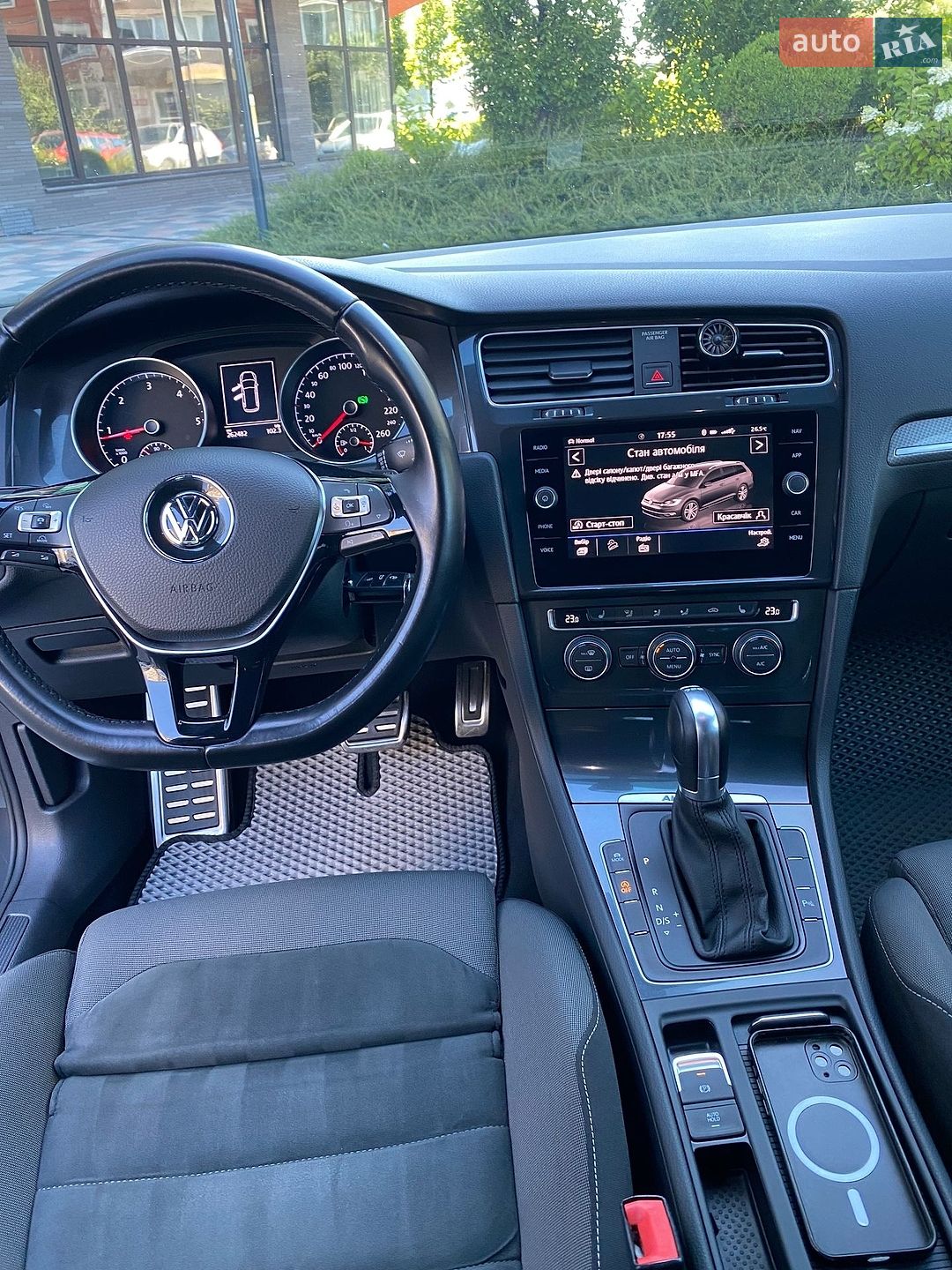 Volkswagen Golf 2018 VIN WVWZZZAUZJP601807 фото оголошення 4 з 20