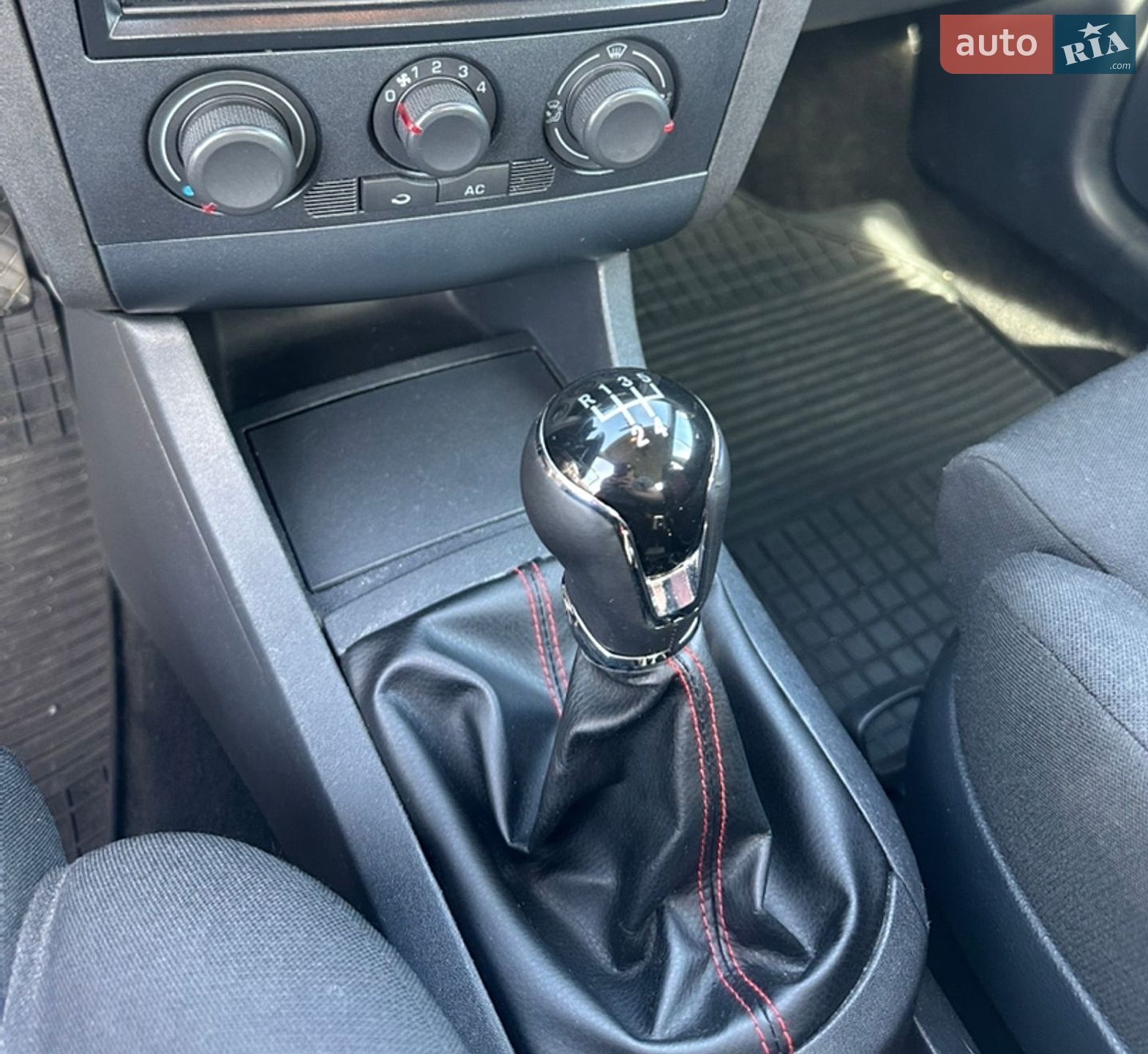 SEAT Ibiza 2007 VIN VSSZZZ6LZ8R029782 фото оголошення 12 з 14