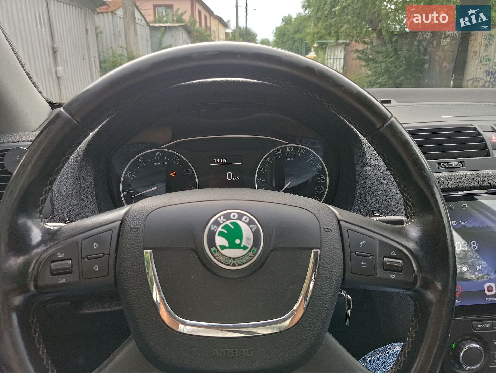 Skoda Octavia 2012 VIN TMBCM21Z5C2153380 фото оголошення 7 з 23
