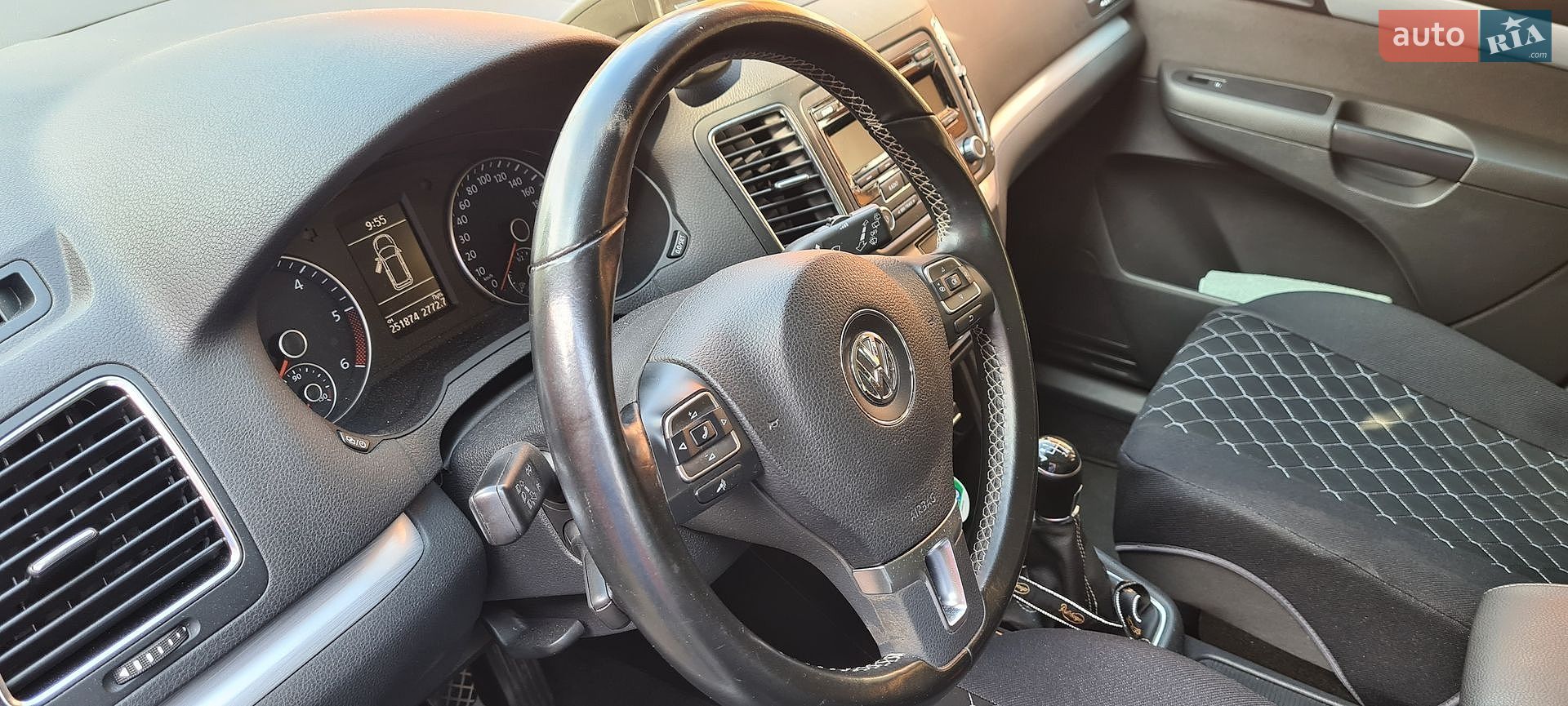 Volkswagen Sharan 2015 VIN WVWZZZ7NZFV038194 фото оголошення 5 з 22