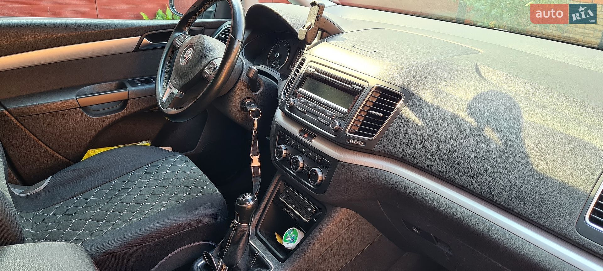 Volkswagen Sharan 2015 VIN WVWZZZ7NZFV038194 фото оголошення 9 з 22