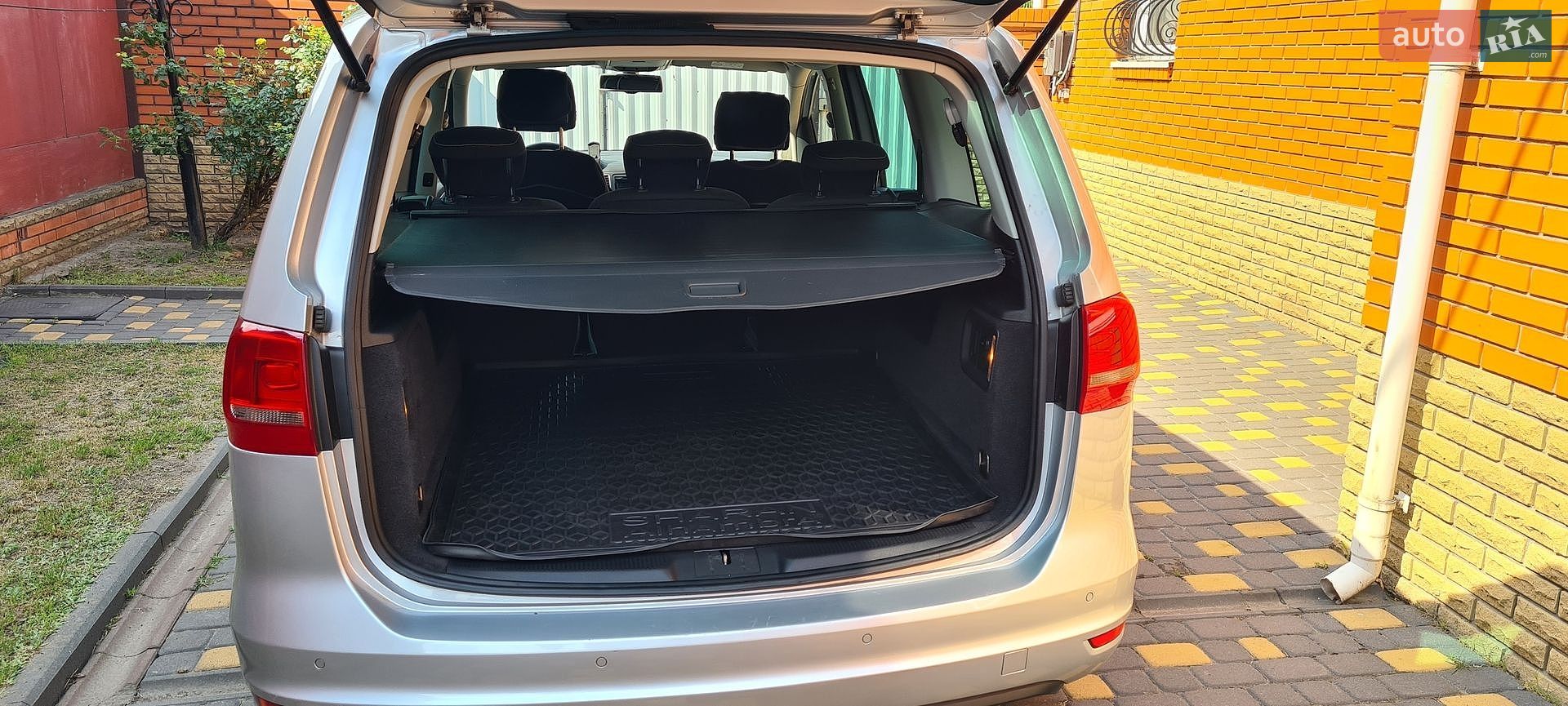 Volkswagen Sharan 2015 VIN WVWZZZ7NZFV038194 фото оголошення 11 з 22