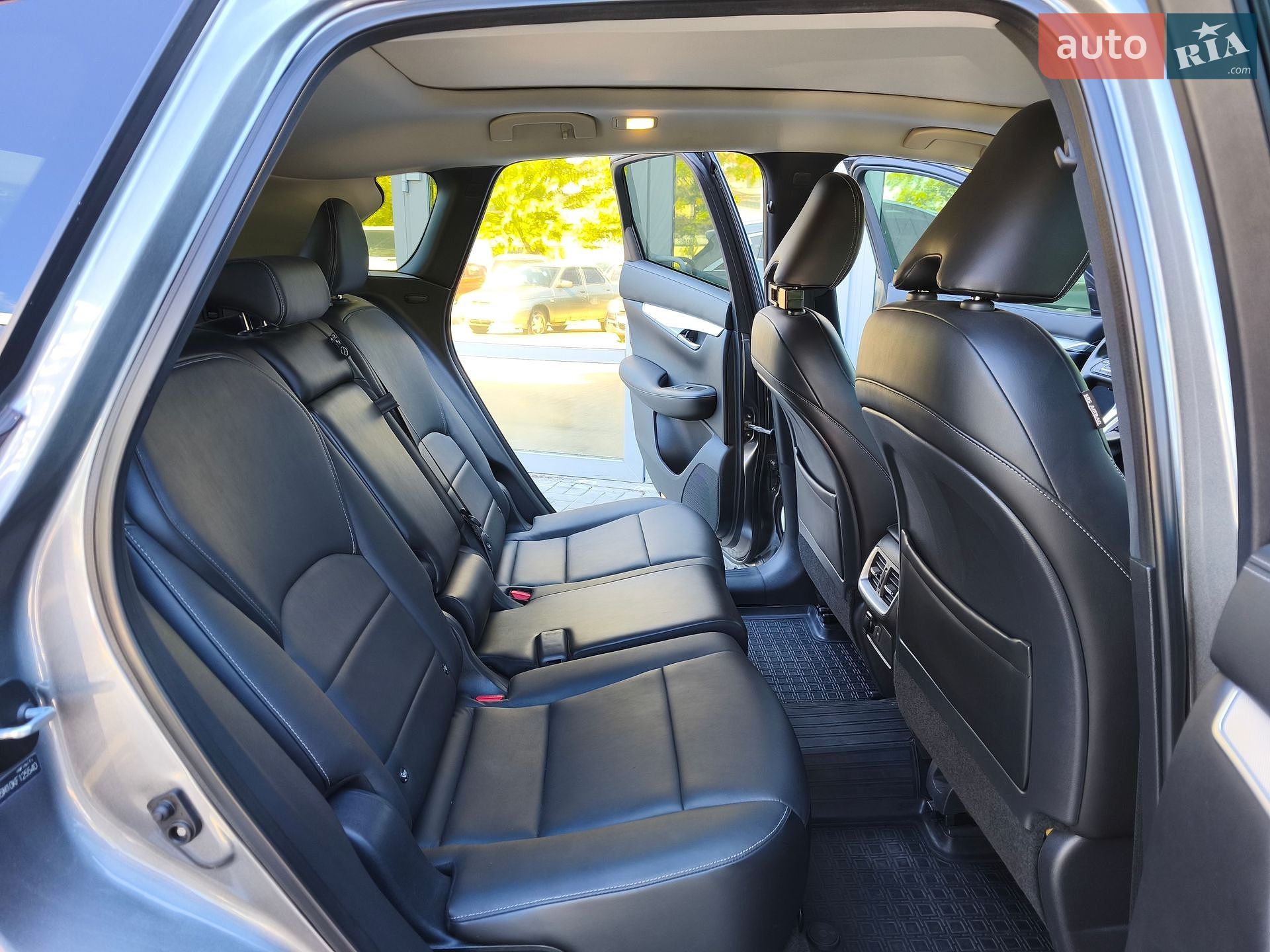Infiniti QX50 2018 VIN 3PCAJ5M10KF125540 фото оголошення 14 з 30