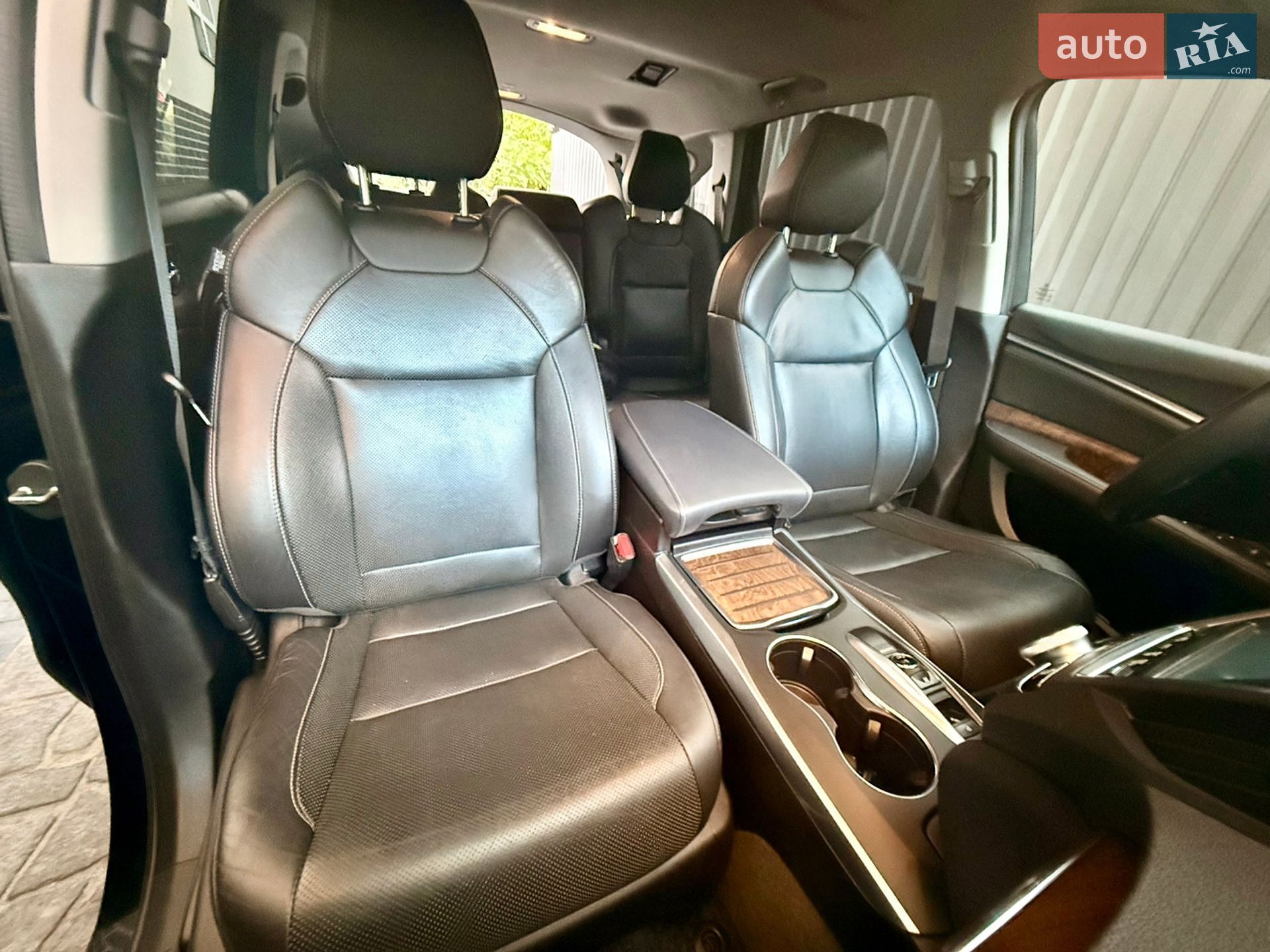 Acura MDX 2018 VIN 5J8YD7H54KL000053 фото оголошення 122 з 155