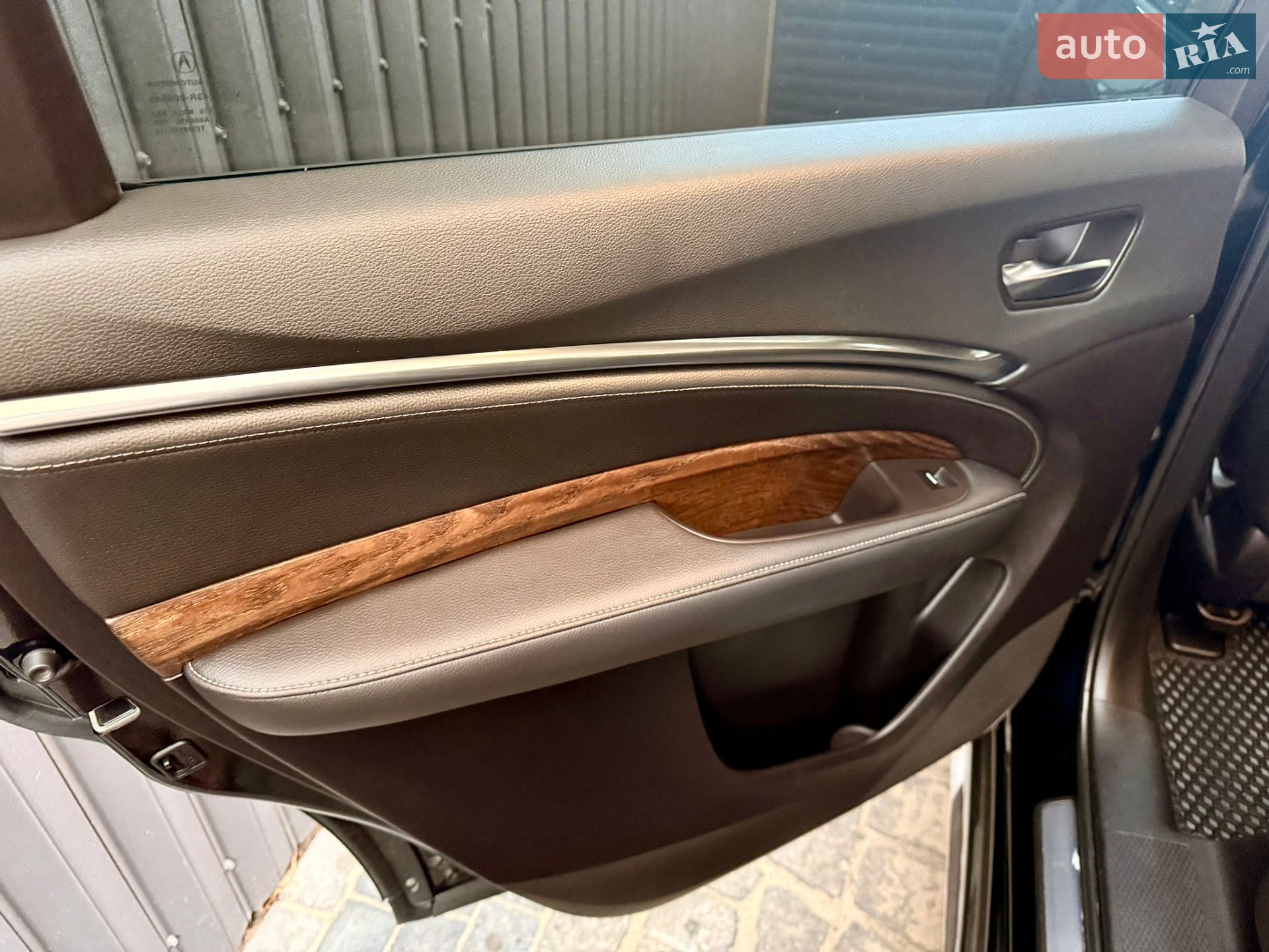 Acura MDX 2018 VIN 5J8YD7H54KL000053 фото оголошення 126 з 155
